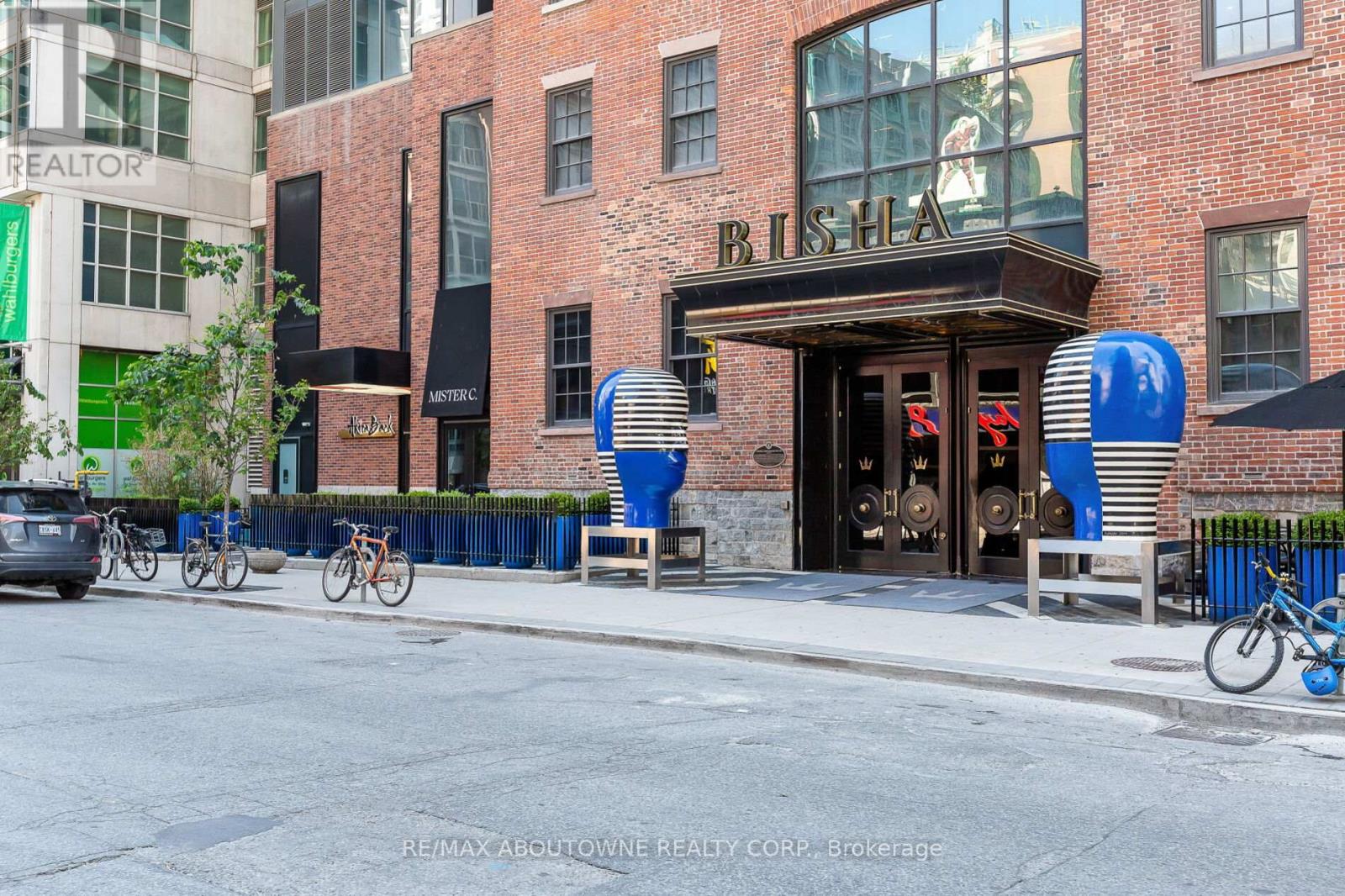 2301 - 88 Blue Jays Way, Toronto, Ontario  M5V 0L7 - Photo 4 - C12838188