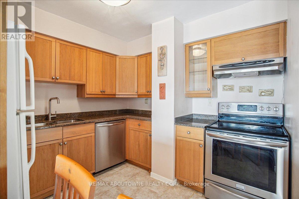 1609 - 1300 Islington Avenue, Toronto, Ontario  M9A 5C4 - Photo 12 - W13068002