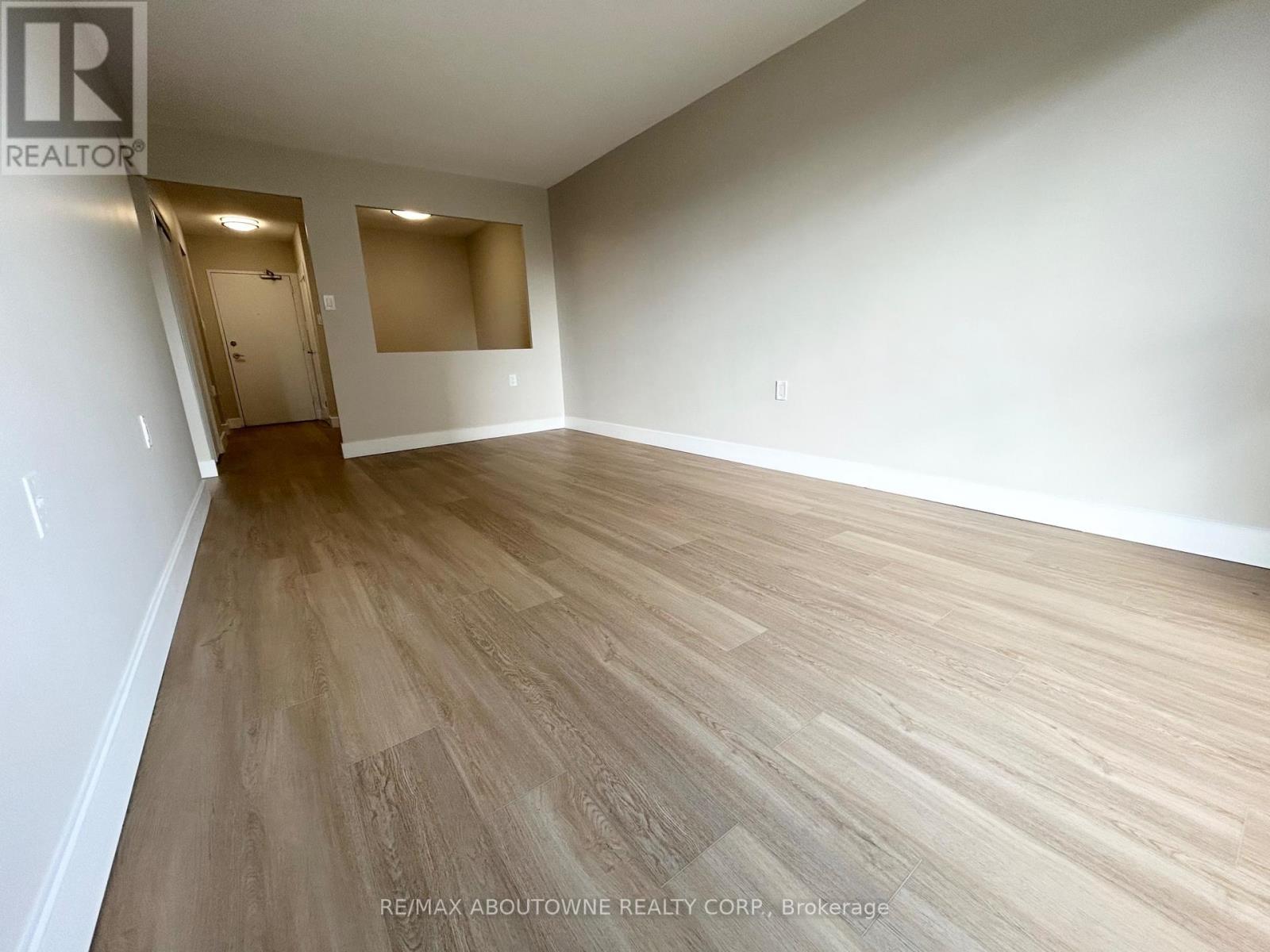 408 - 101 Millside Drive, Milton, Ontario  L9T 3C2 - Photo 11 - W13170922