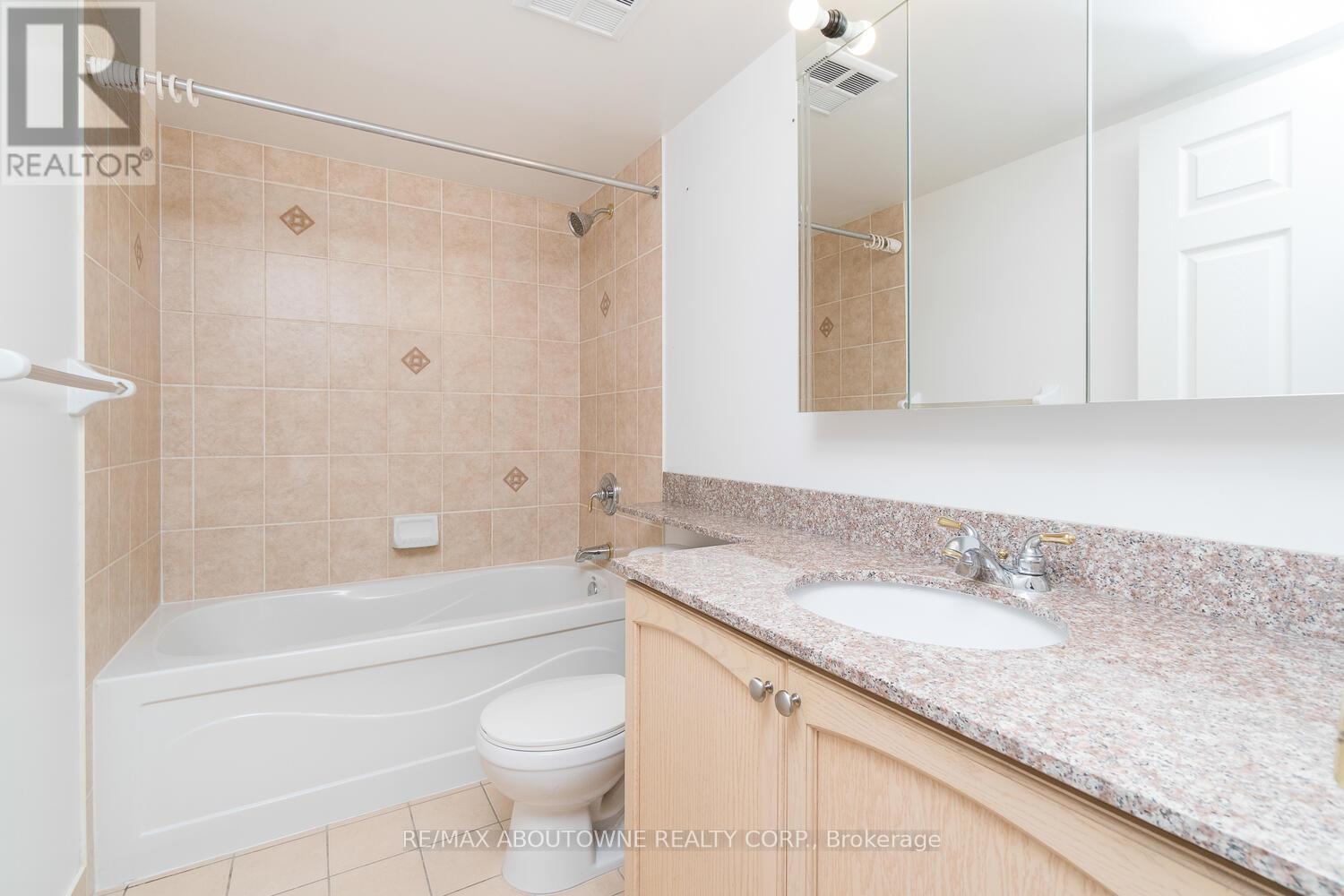 704 - 4850 Glen Erin Drive, Mississauga, Ontario L5M 7S1 - Photo 17 - W13249700
