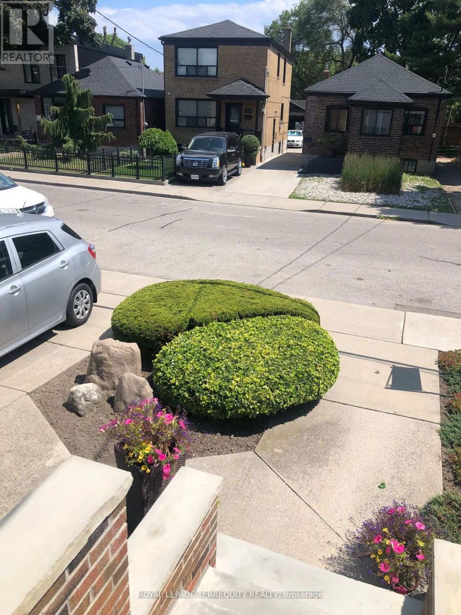 92 Eileen Avenue, Toronto, Ontario  M6N 1V4 - Photo 33 - W13449598