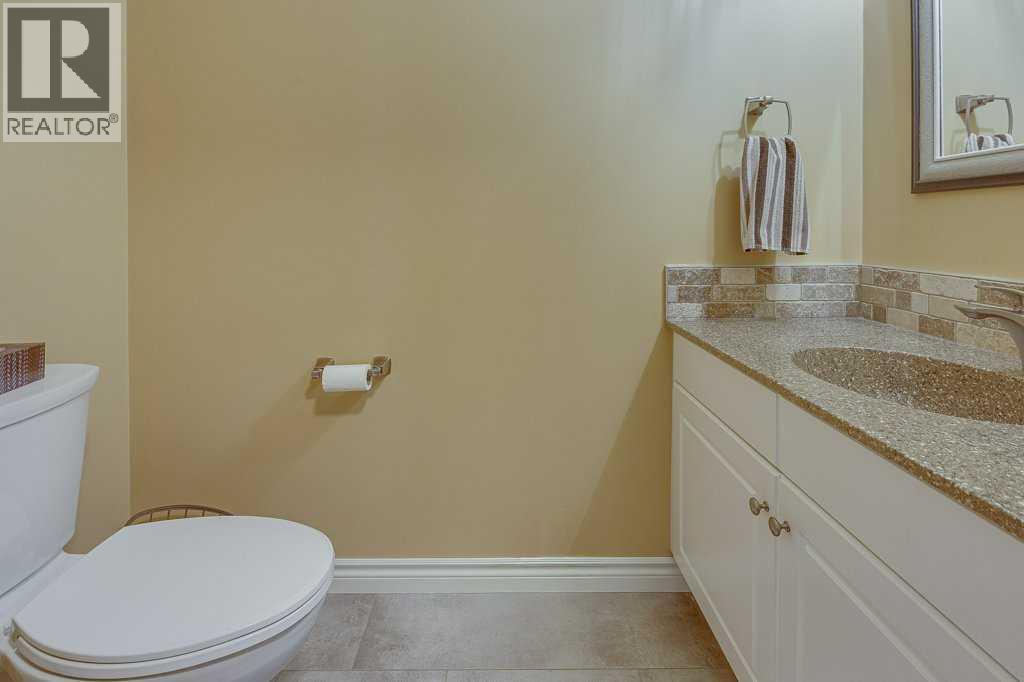 32 Duval Close, Red Deer, Alberta  T4R 2Y7 - Photo 23 - A2320022