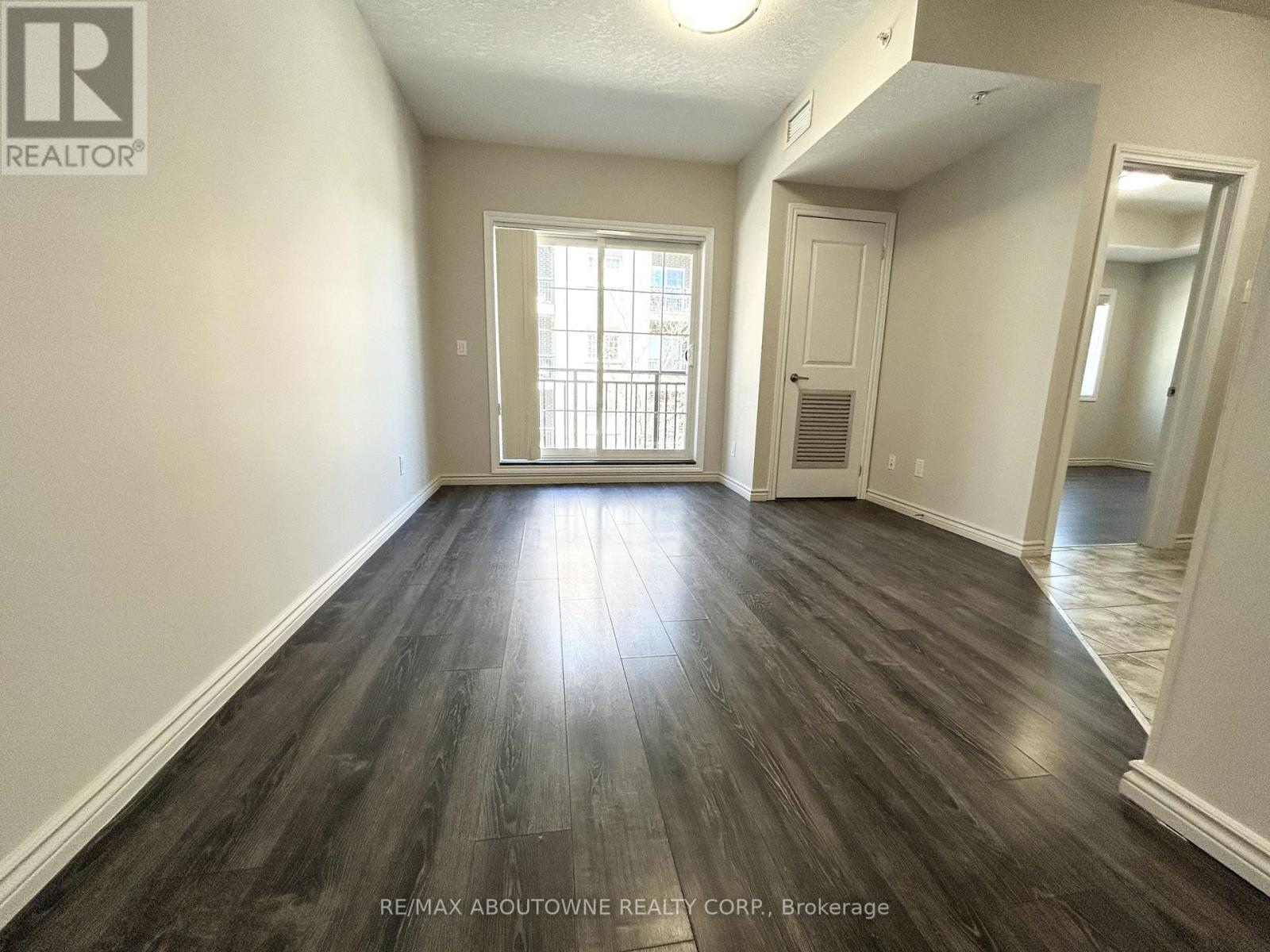 404 - 7 Rittenhouse Road, Kitchener, Ontario  N2E 2M8 - Photo 4 - X13182424