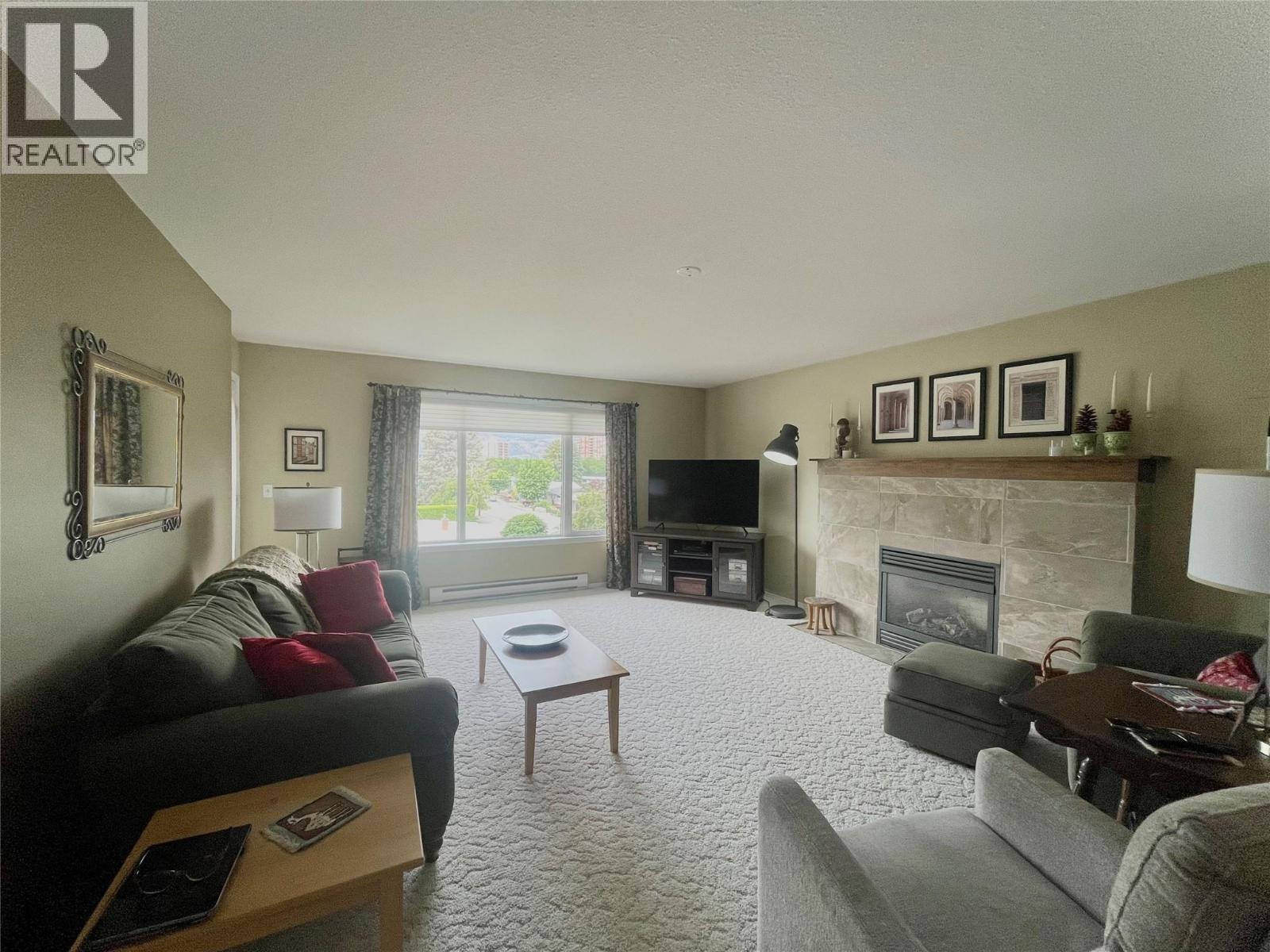 1672 Thayer Court, Kelowna, British Columbia  V1Y 8M2 - Photo 10 - 10389618