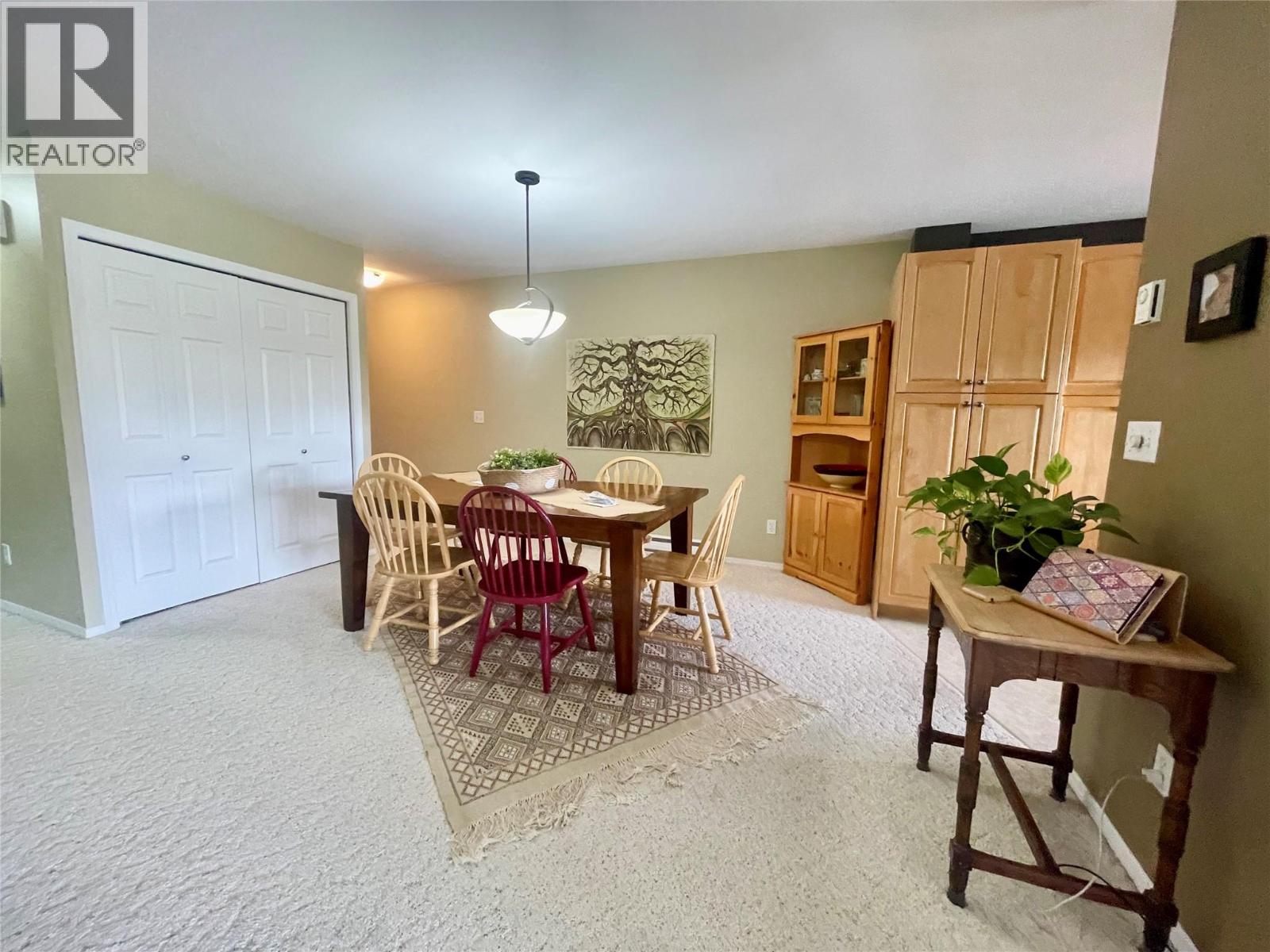 1672 Thayer Court, Kelowna, British Columbia  V1Y 8M2 - Photo 5 - 10389618