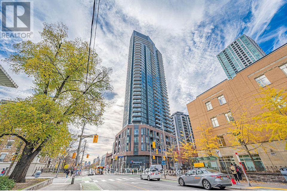 1902 - 159 WELLESLEY STREET E, Toronto, Ontario