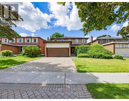 24 ROCKLAND DRIVE, Toronto, Ontario
