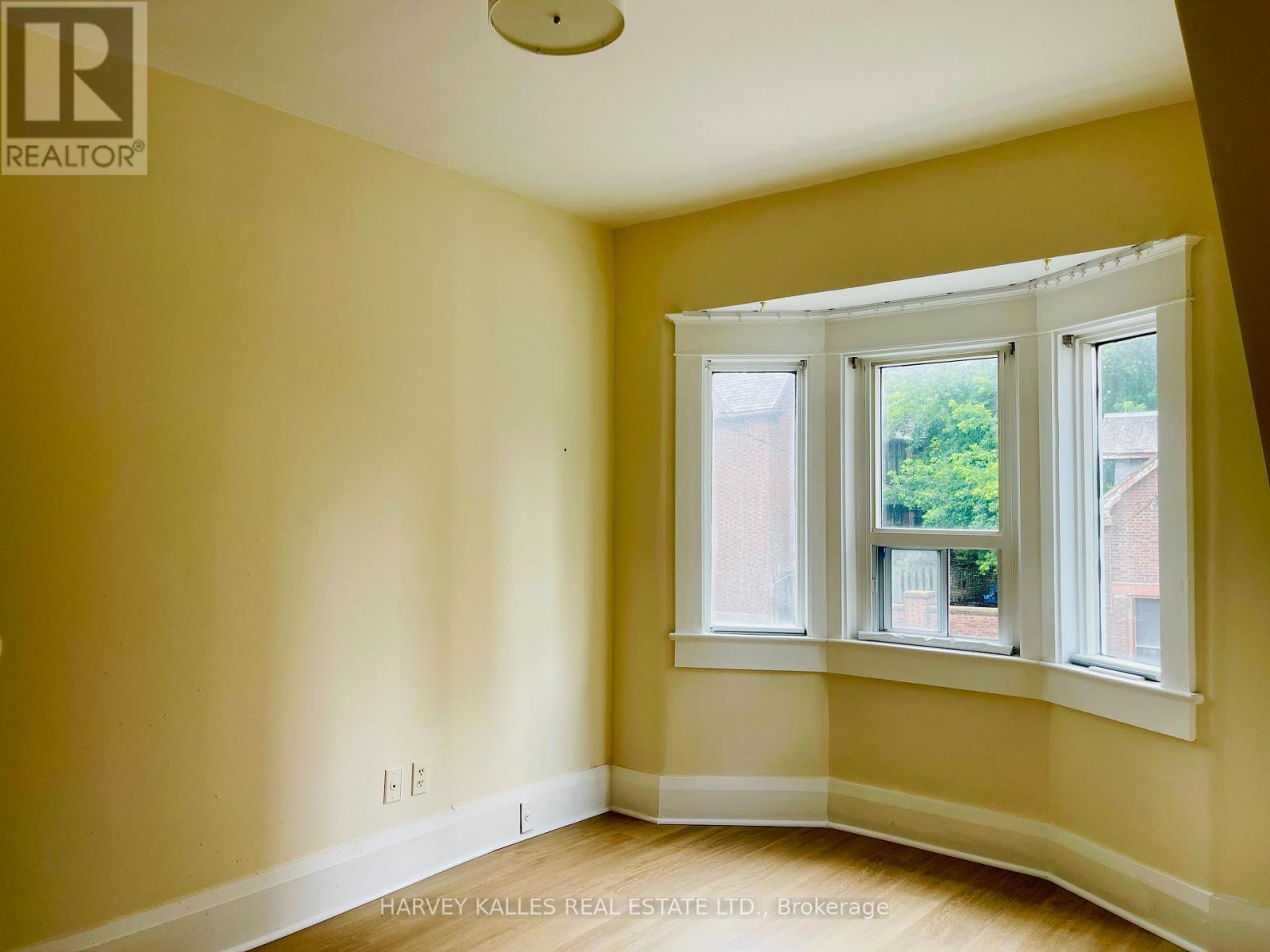 2nd Floor - 218 Heath Street W, Toronto, Ontario  M5P 1N7 - Photo 8 - C13450300