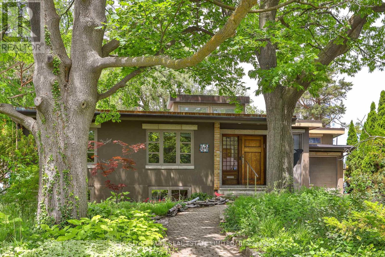 41 HURLINGHAM CRESCENT, Toronto, Ontario
