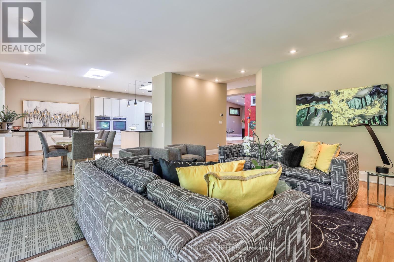 41 Hurlingham Crescent, Toronto, Ontario  M3B 2P9 - Photo 11 - C13450420