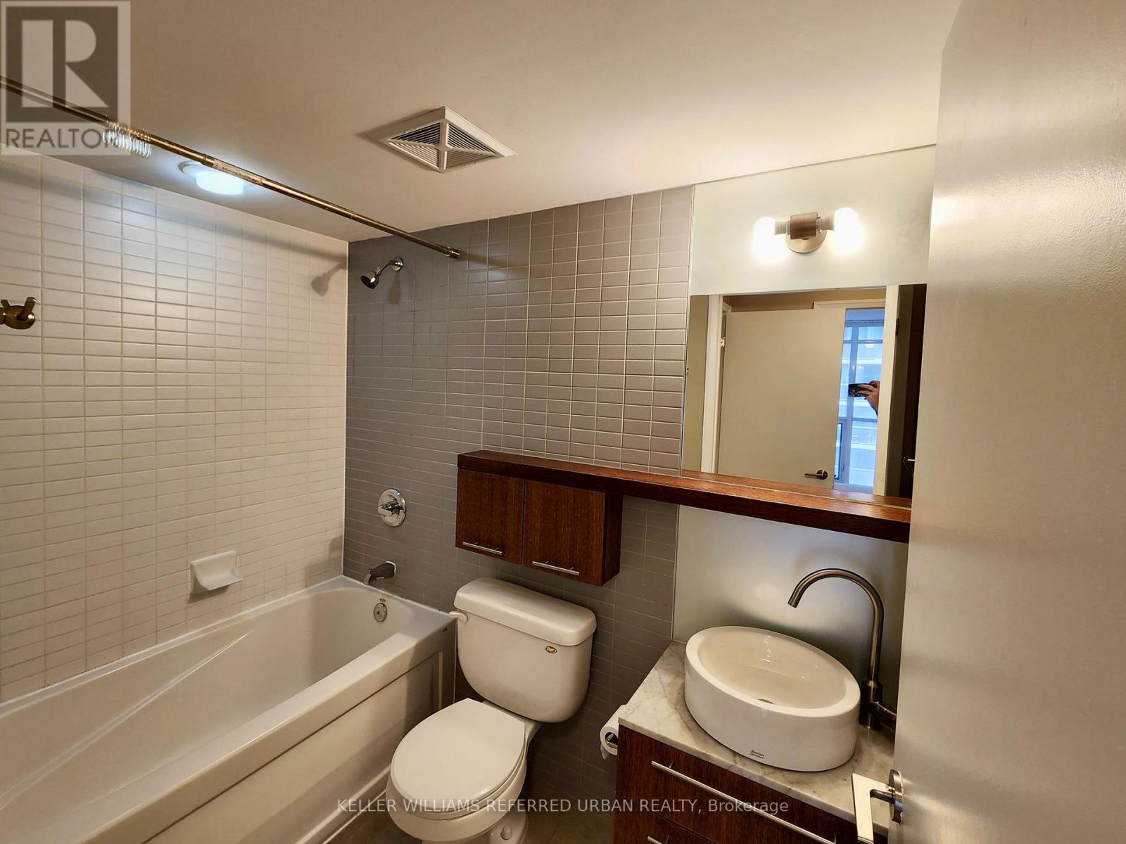 808 - 25 Carlton Street, Toronto, Ontario  M5B 1L4 - Photo 14 - C13450426