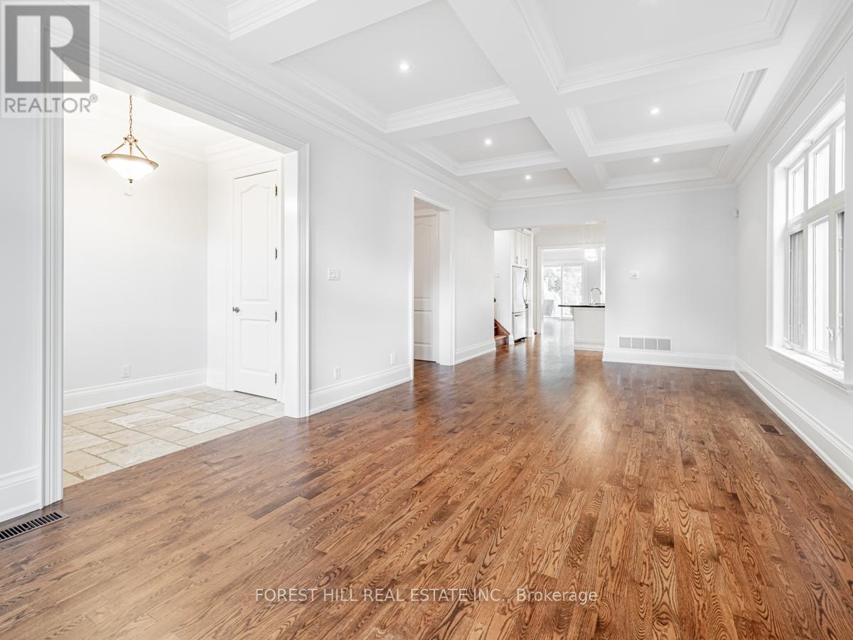 415 DELORAINE AVENUE Toronto (Bedford Park-Nortown), ON M5M 2B9