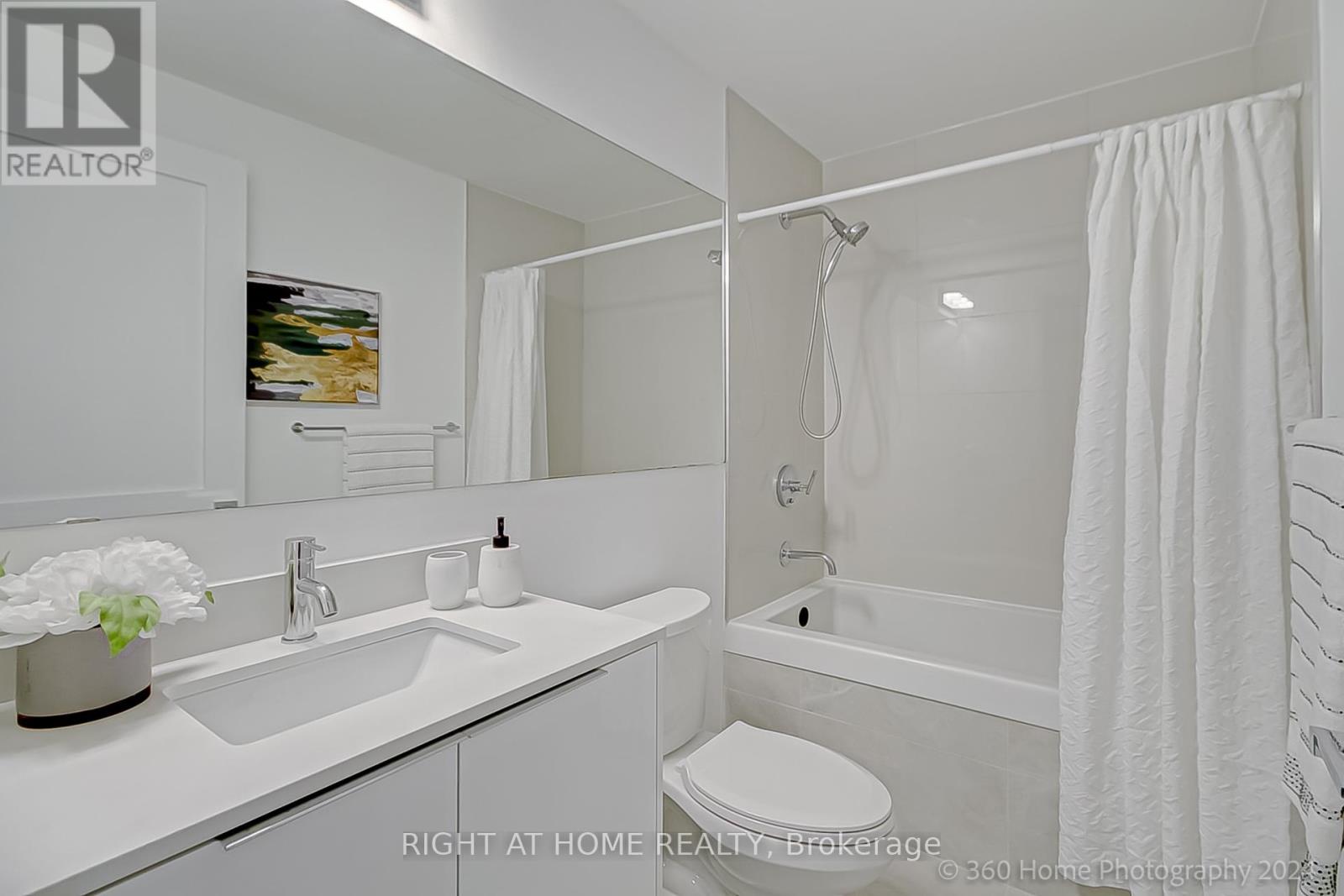 203 - 57 St. Joseph Street, Toronto, Ontario  M5S 0C5 - Photo 21 - C13450496
