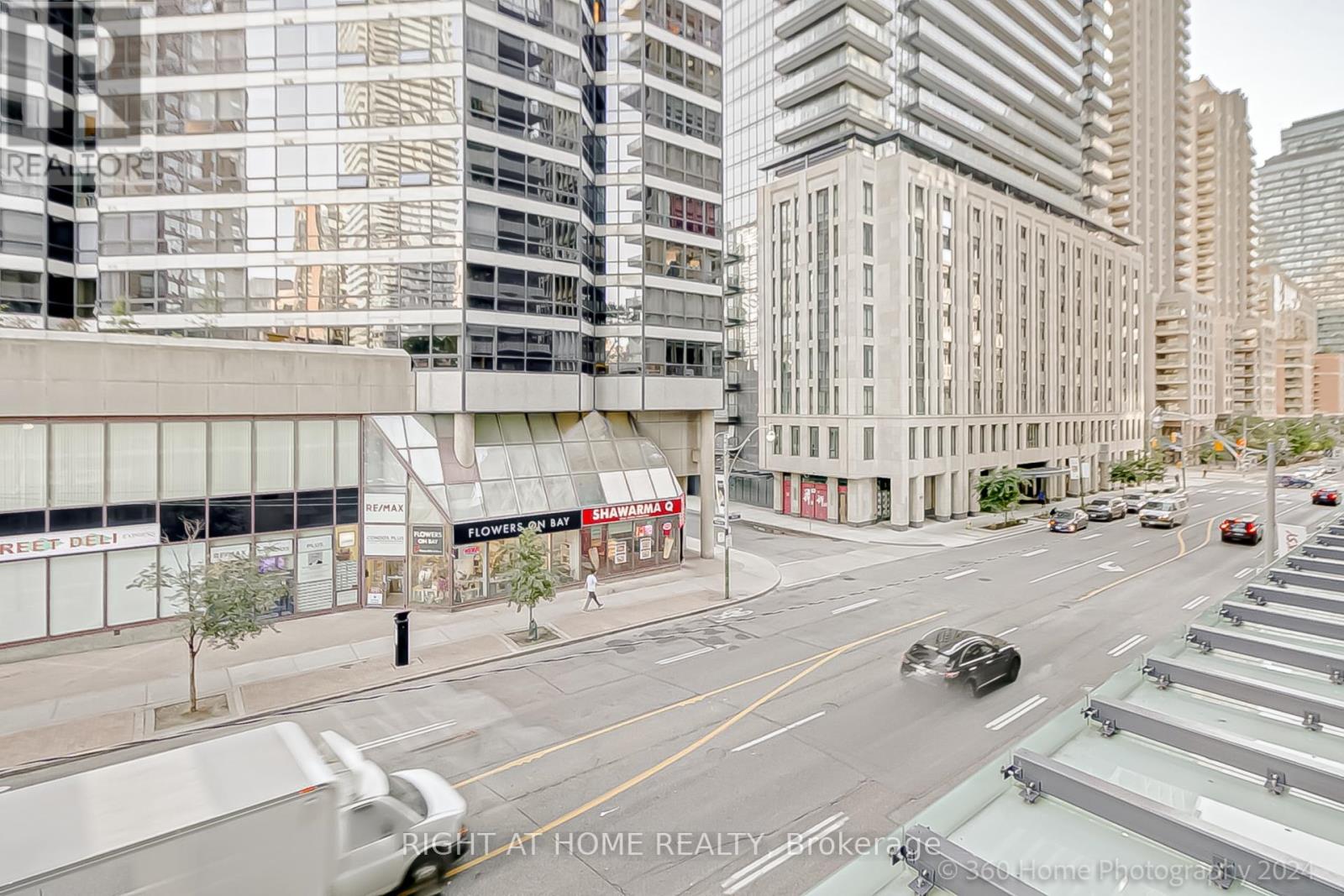 203 - 57 St. Joseph Street, Toronto, Ontario  M5S 0C5 - Photo 9 - C13450496