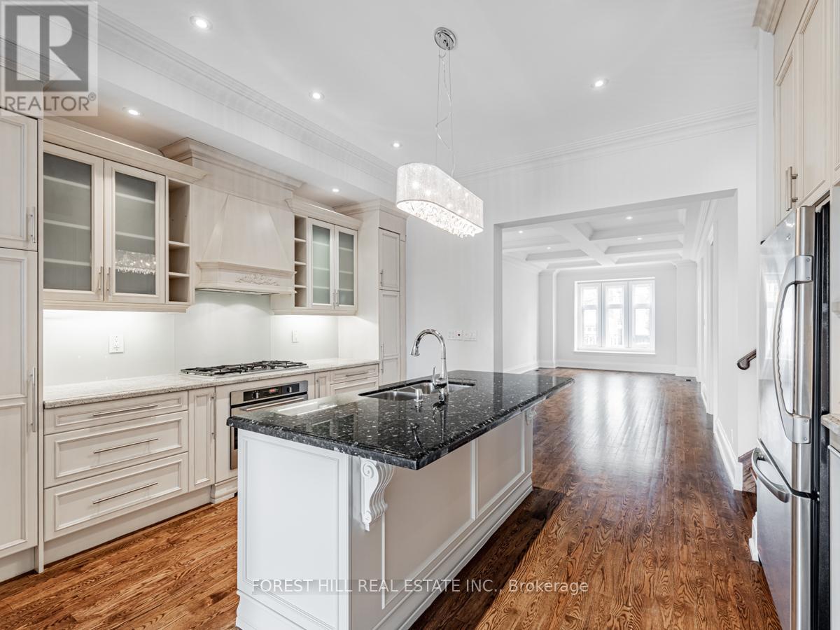 415 Deloraine Avenue, Toronto, Ontario  M5M 2B9 - Photo 21 - C13450500