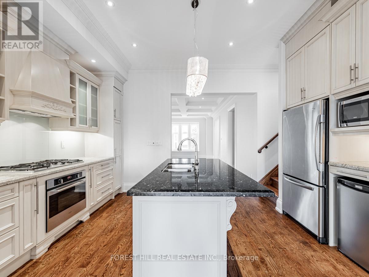 415 Deloraine Avenue, Toronto, Ontario  M5M 2B9 - Photo 23 - C13450500