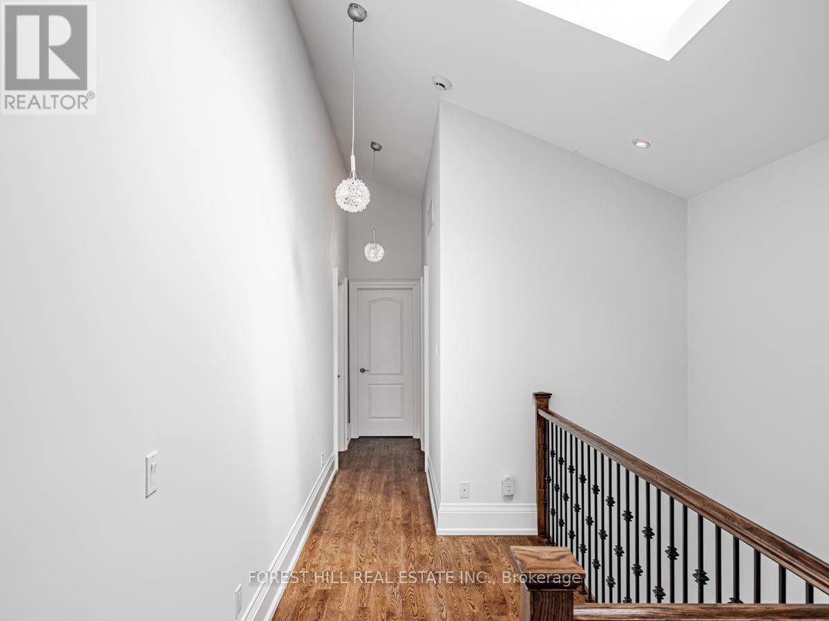 415 Deloraine Avenue, Toronto, Ontario  M5M 2B9 - Photo 29 - C13450500