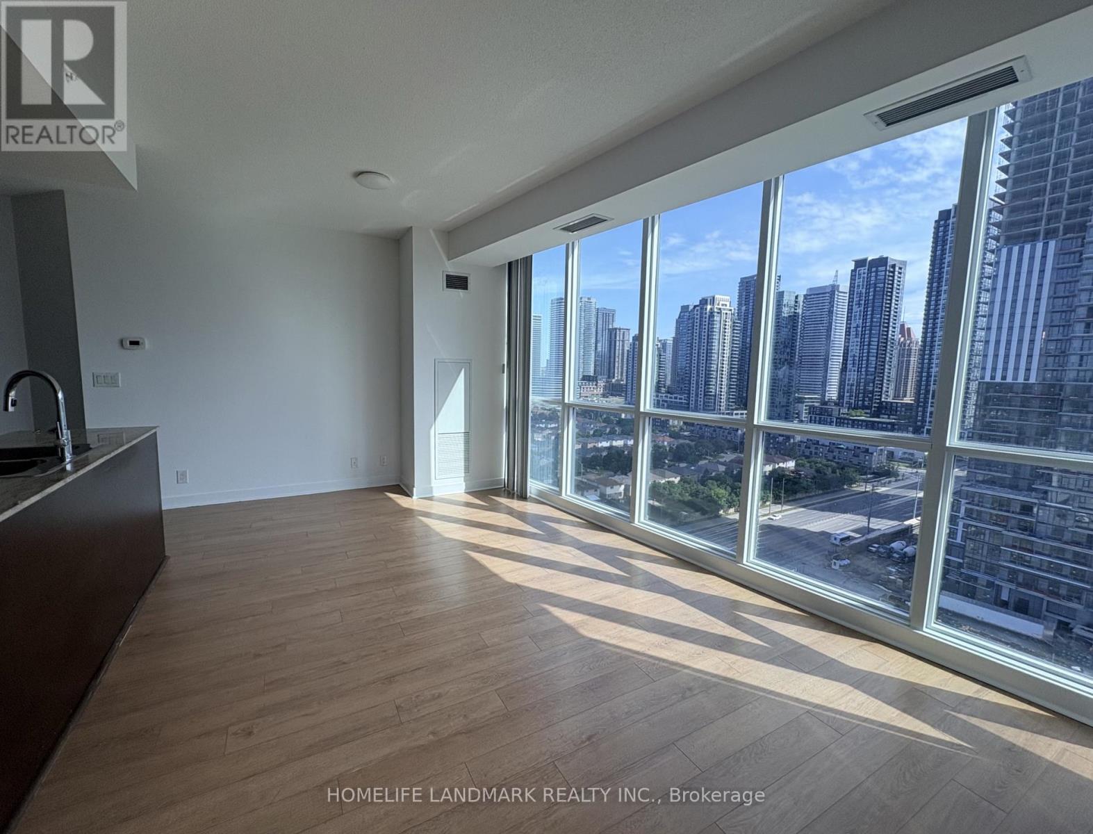 1602 - 3985 Grand Park Drive, Mississauga, Ontario  L5B 0H8 - Photo 9 - W13168546