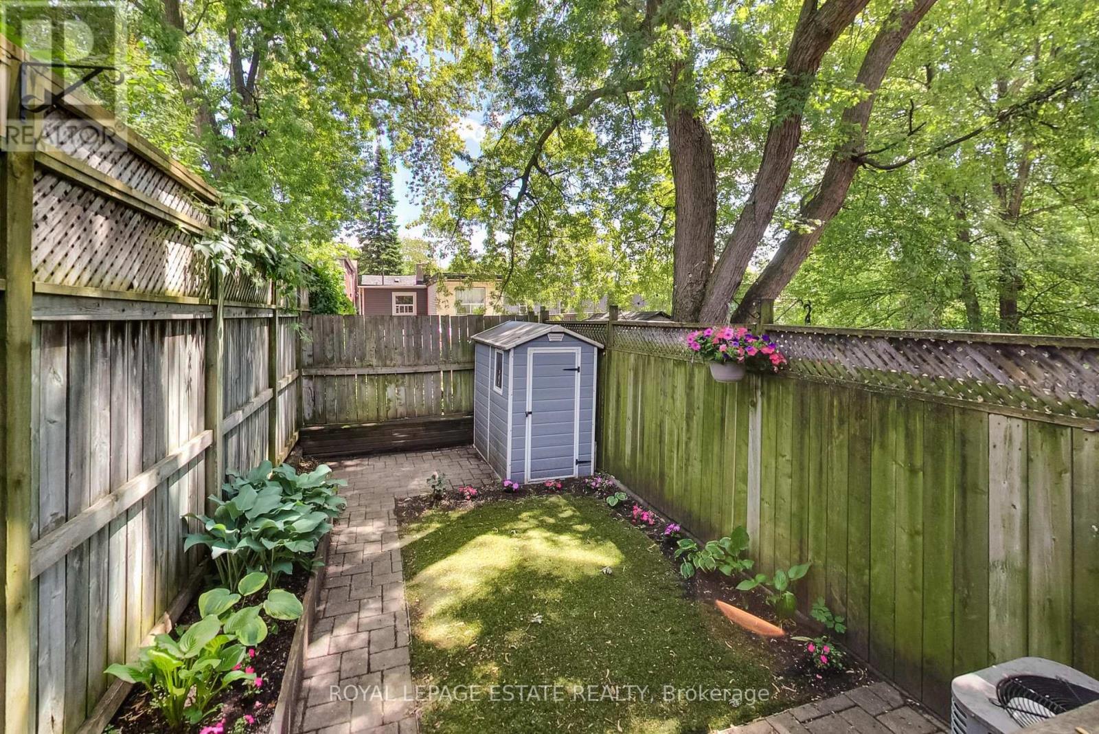 739 Craven Road, Toronto, Ontario  M4L 2Z7 - Photo 20 - E13450176