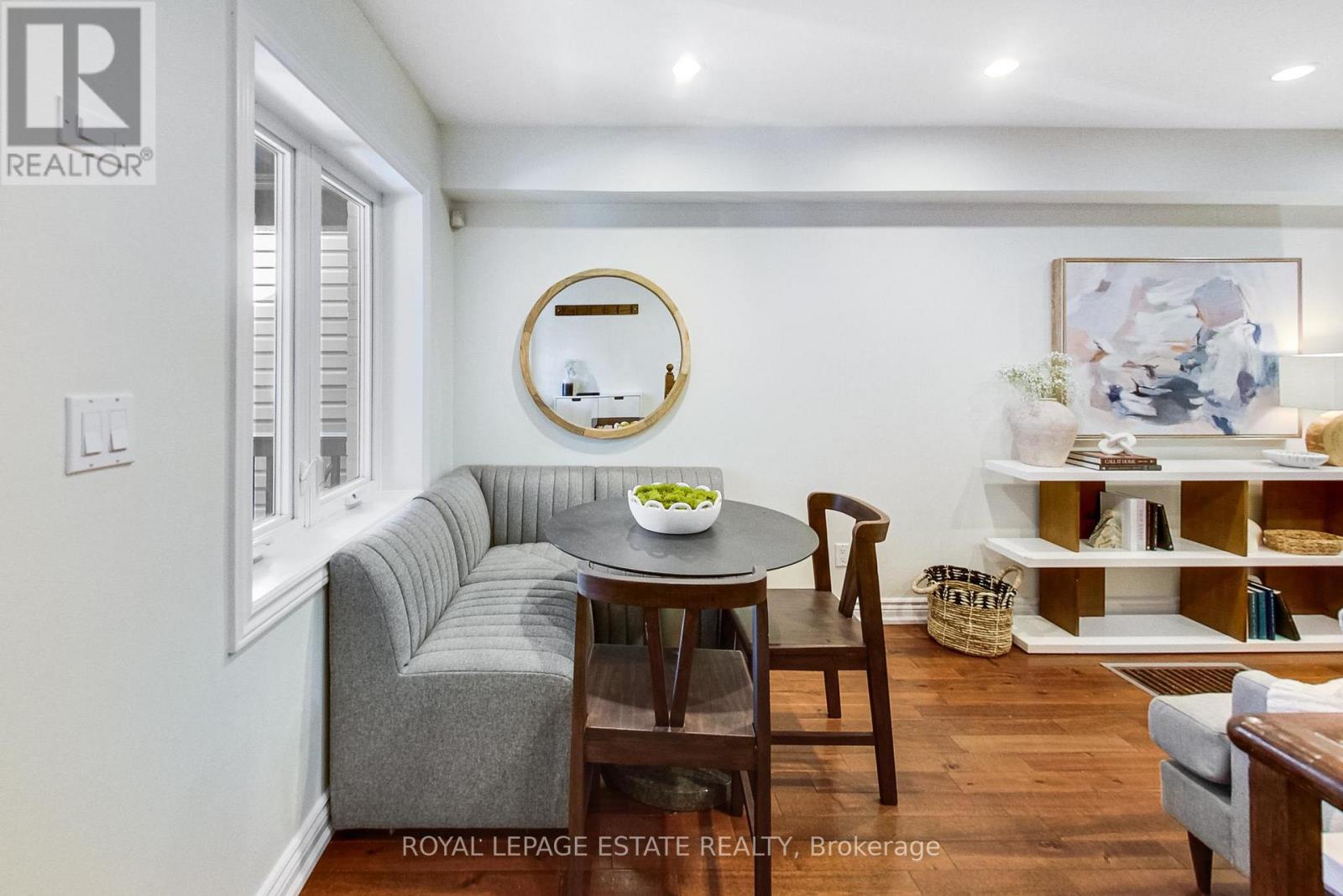 739 Craven Road, Toronto, Ontario  M4L 2Z7 - Photo 4 - E13450176