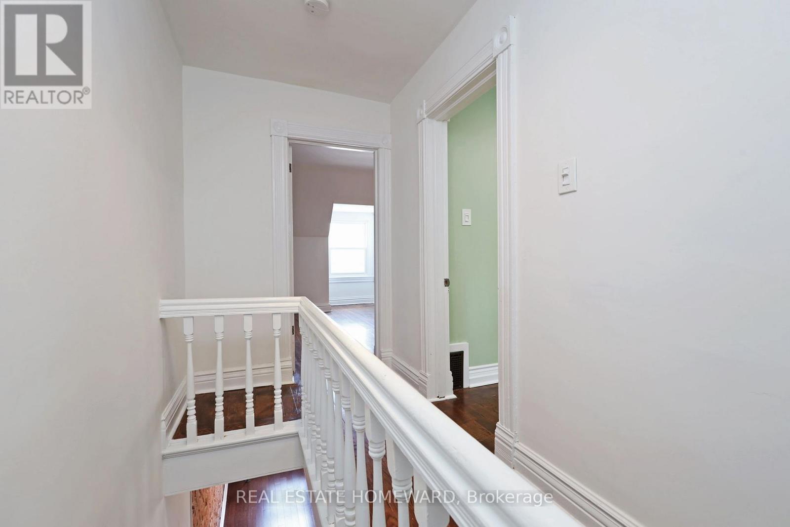 288 Greenwood Avenue, Toronto, Ontario  M4L 2R7 - Photo 16 - E13450234