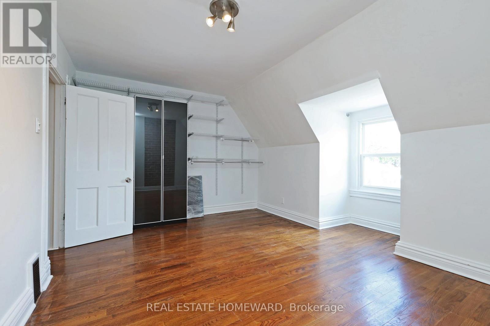 288 Greenwood Avenue, Toronto, Ontario  M4L 2R7 - Photo 20 - E13450234