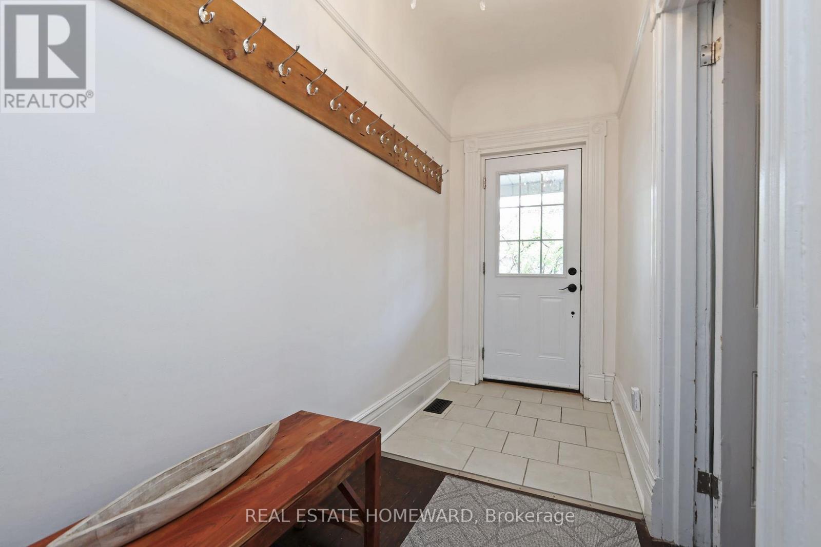 288 Greenwood Avenue, Toronto, Ontario  M4L 2R7 - Photo 35 - E13450234