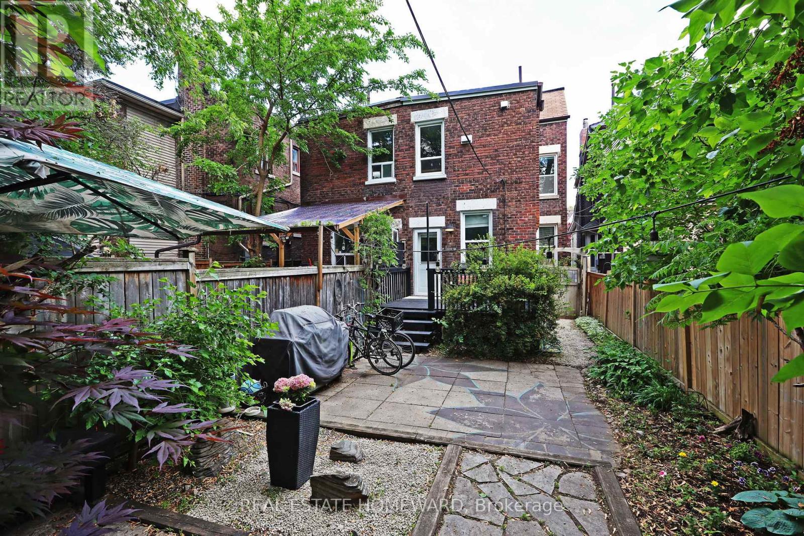 288 Greenwood Avenue, Toronto, Ontario  M4L 2R7 - Photo 39 - E13450234