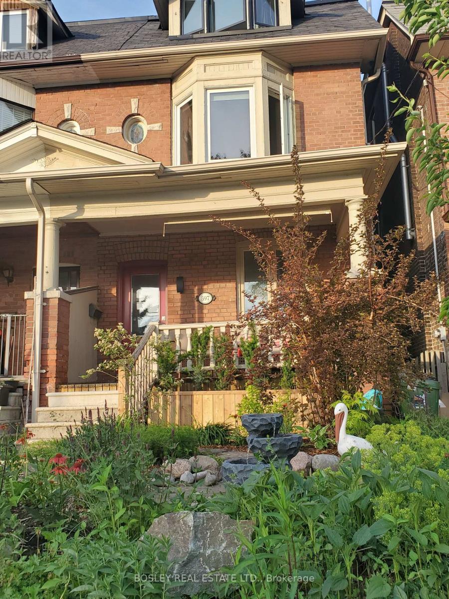UPPER - 597 CARLAW AVENUE, Toronto, Ontario