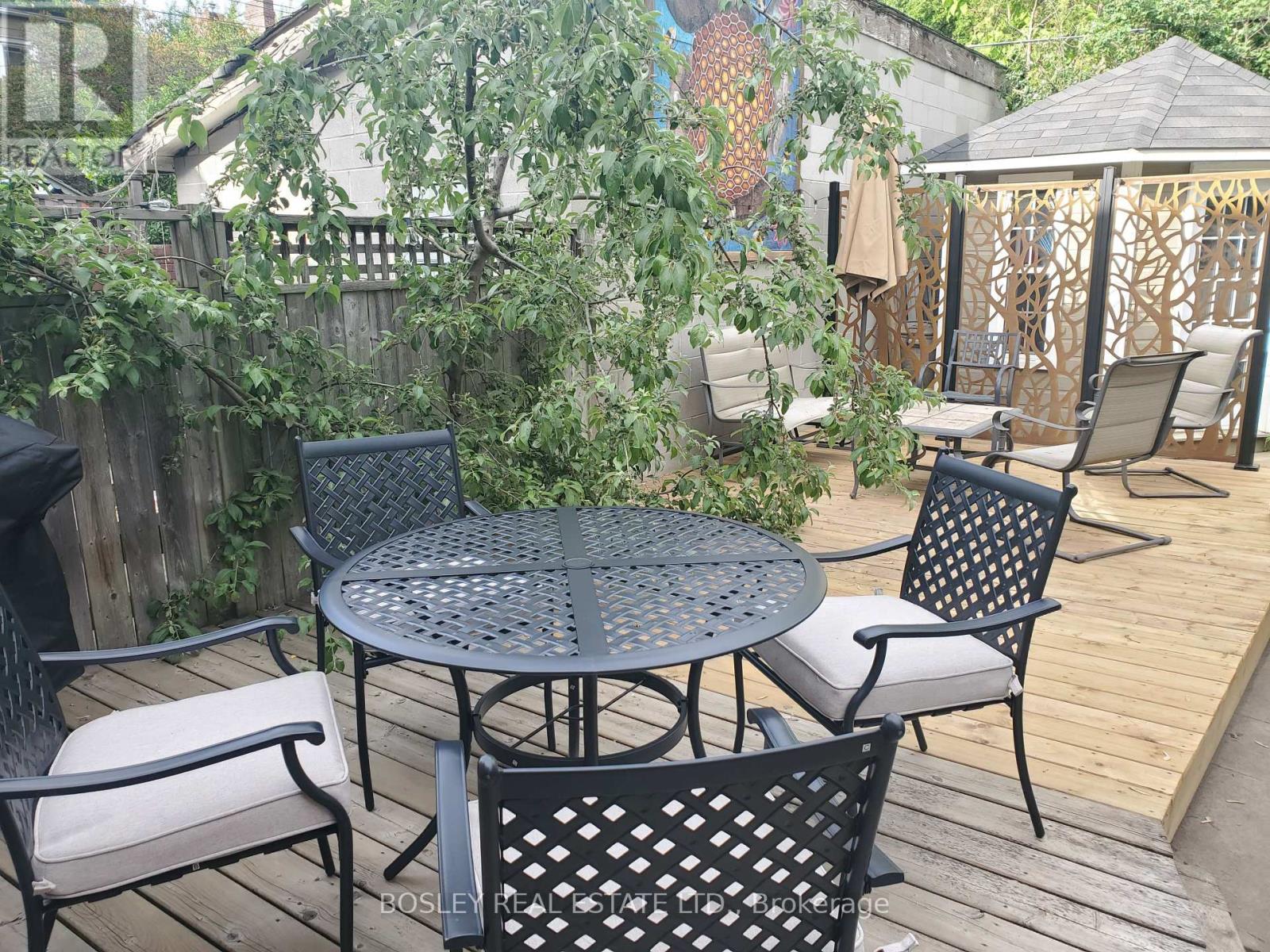 Upper - 597 Carlaw Avenue, Toronto, Ontario  M4K 3K4 - Photo 2 - E13450318