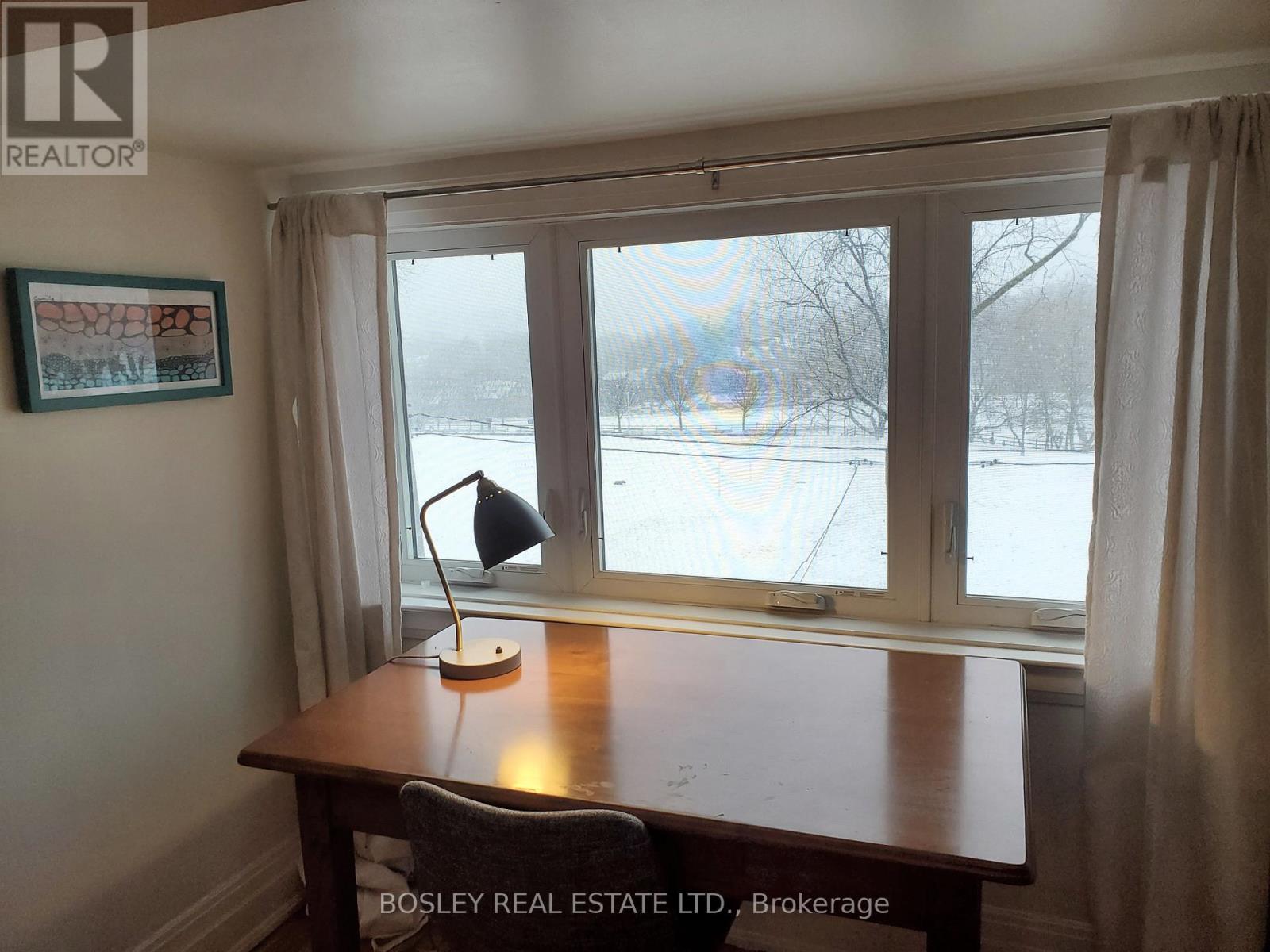Upper - 597 Carlaw Avenue, Toronto, Ontario  M4K 3K4 - Photo 5 - E13450318