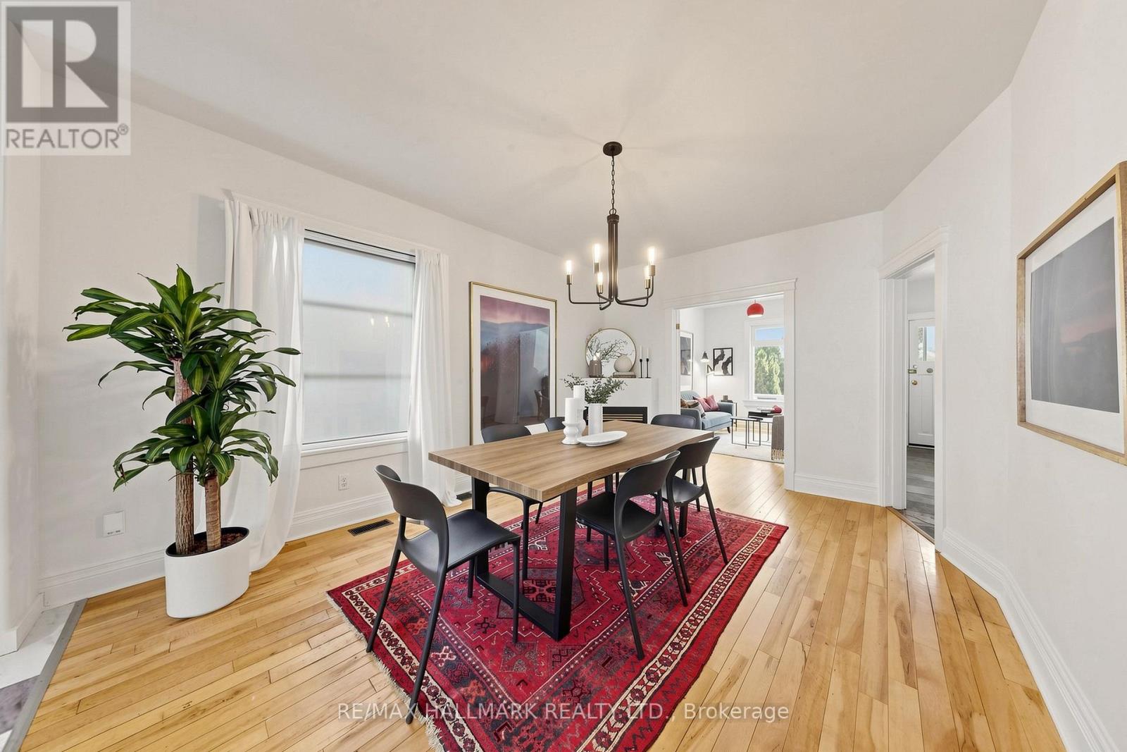 648 Pape Avenue, Toronto, Ontario  M4K 3S3 - Photo 6 - E13450330