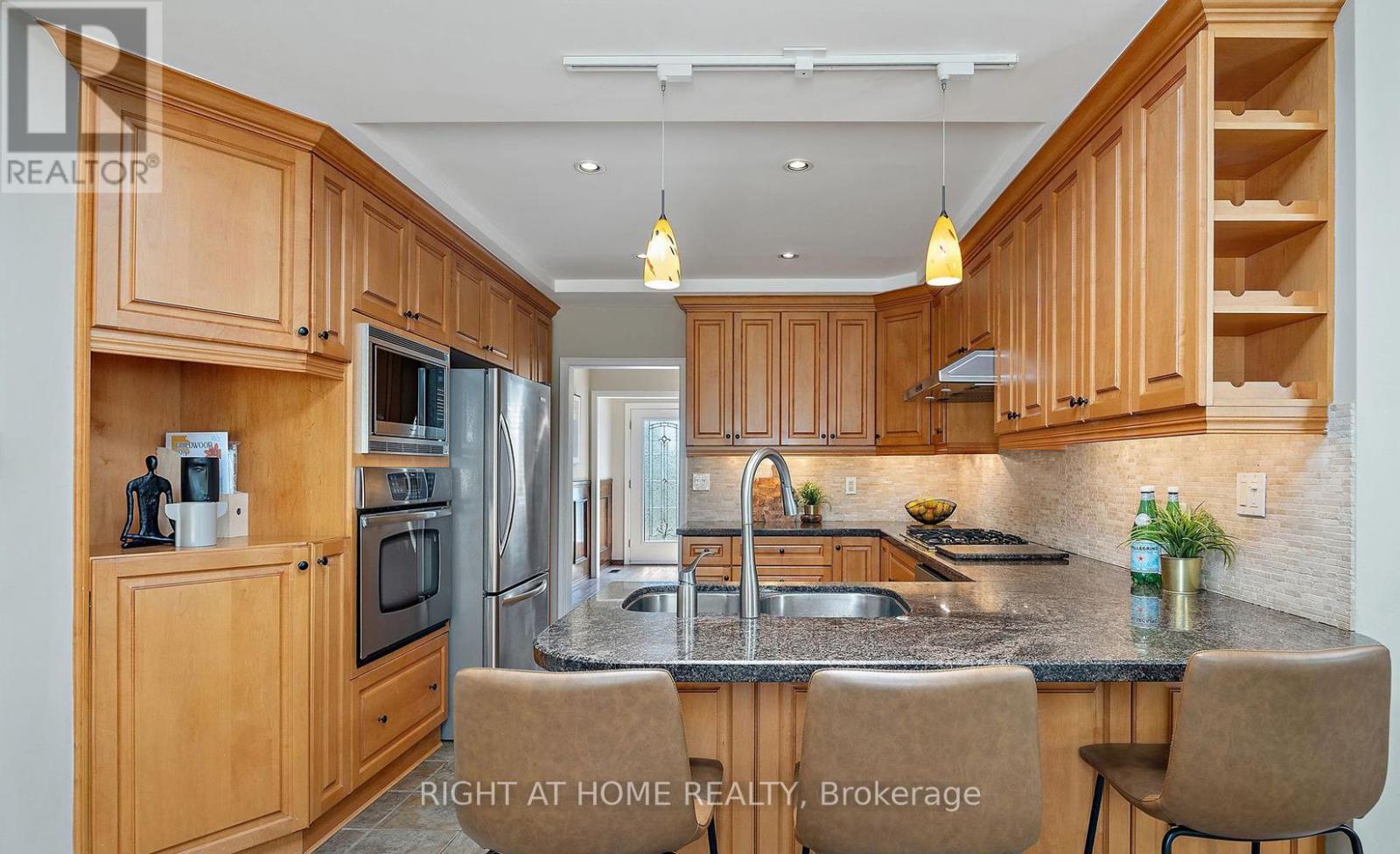 40 Catalina Drive, Toronto, Ontario  M1M 1K6 - Photo 39 - E13450400