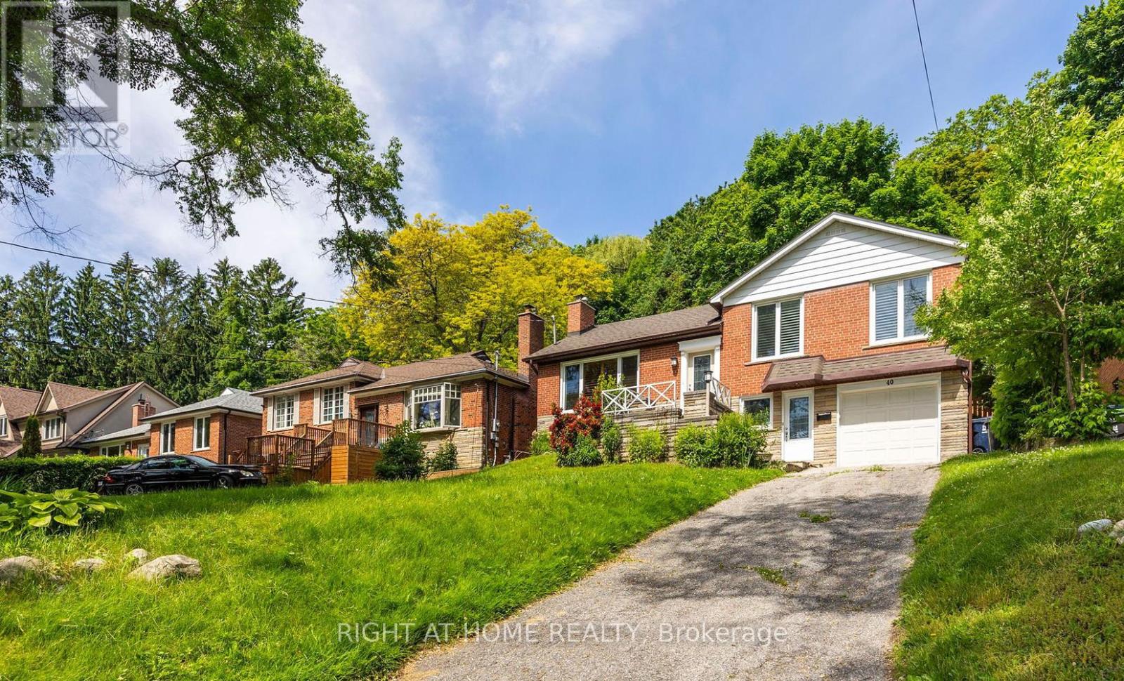 40 Catalina Drive, Toronto, Ontario  M1M 1K6 - Photo 4 - E13450400