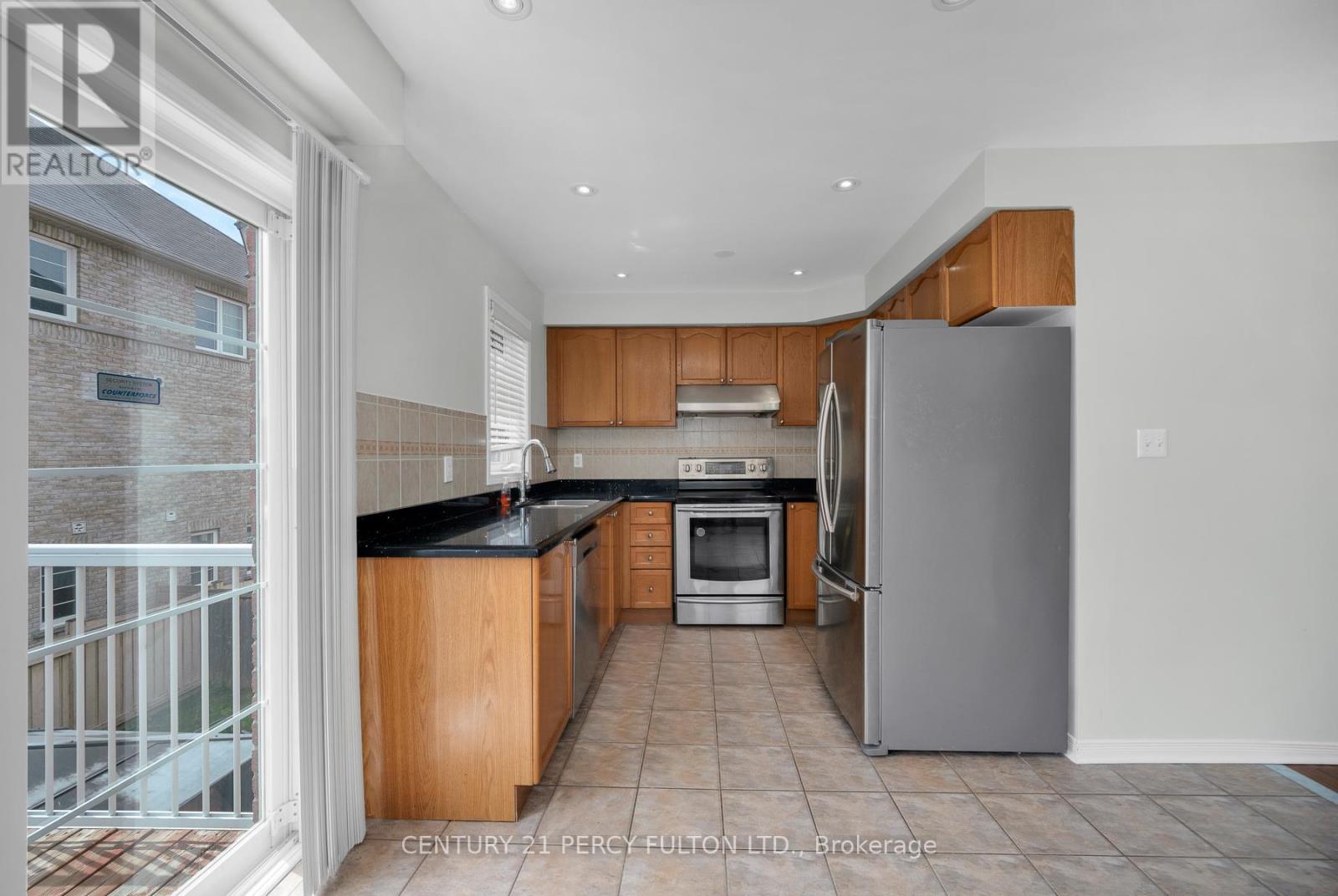 2 Talbotshire Street, Ajax, Ontario  L1S 0A6 - Photo 8 - E13450506