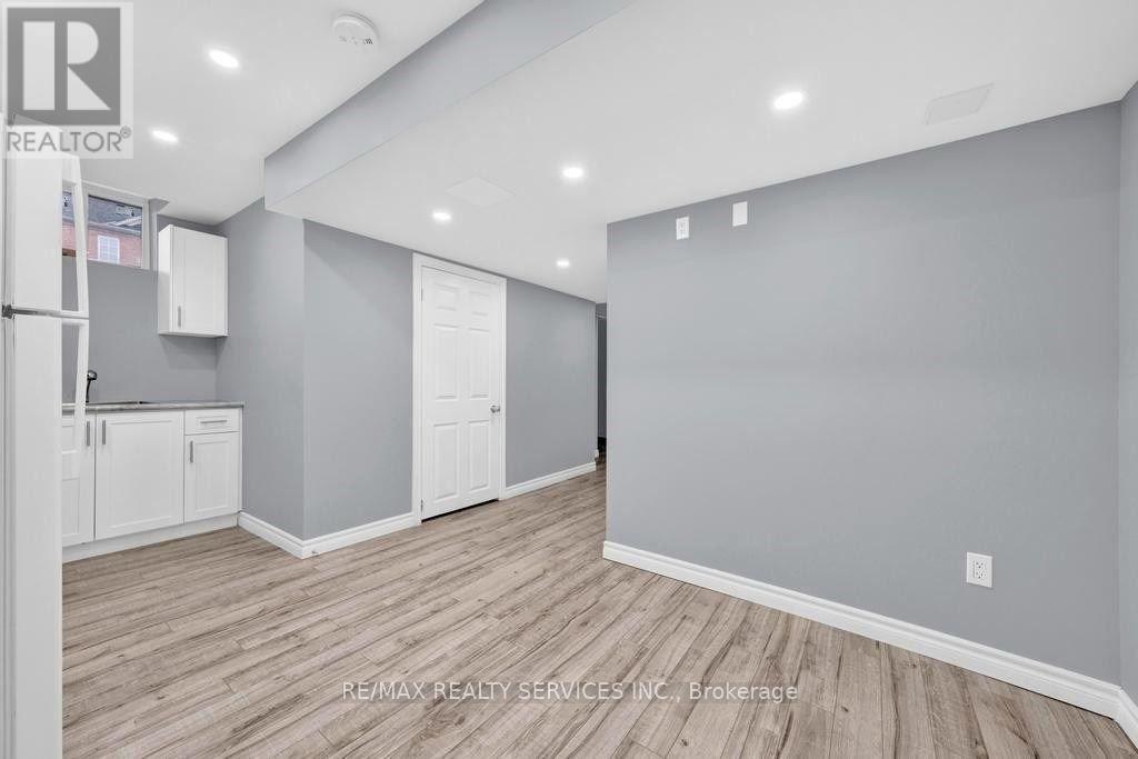Lower - 93 Bologna Road, Vaughan, Ontario  L4H 2M8 - Photo 5 - N13450184