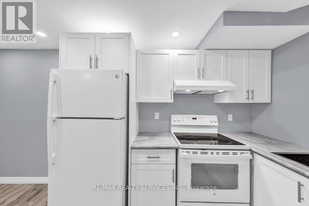 Lower - 93 Bologna Road, Vaughan, Ontario  L4H 2M8 - Photo 8 - N13450184
