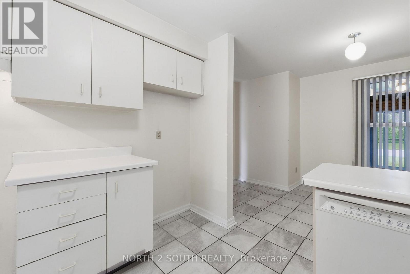 9 Millbank Court, Vaughan, Ontario  L4J 6C4 - Photo 13 - N13450188