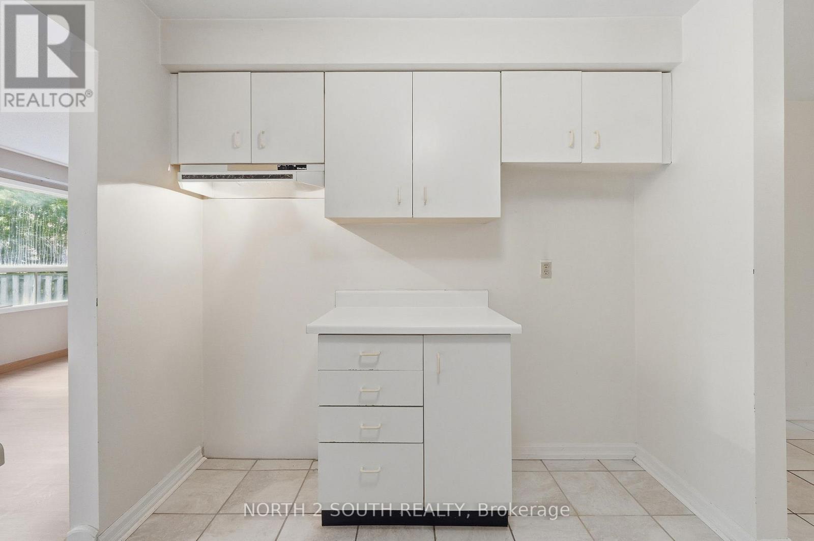 9 Millbank Court, Vaughan, Ontario  L4J 6C4 - Photo 14 - N13450188
