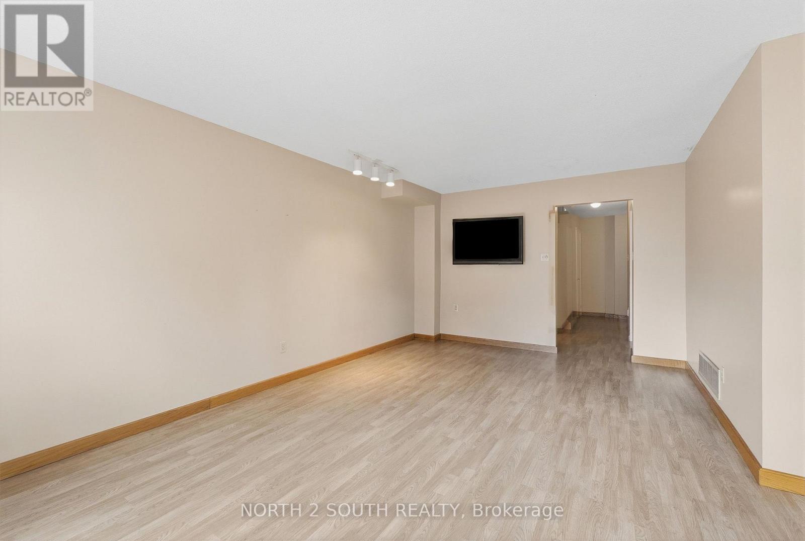 9 Millbank Court, Vaughan, Ontario  L4J 6C4 - Photo 18 - N13450188