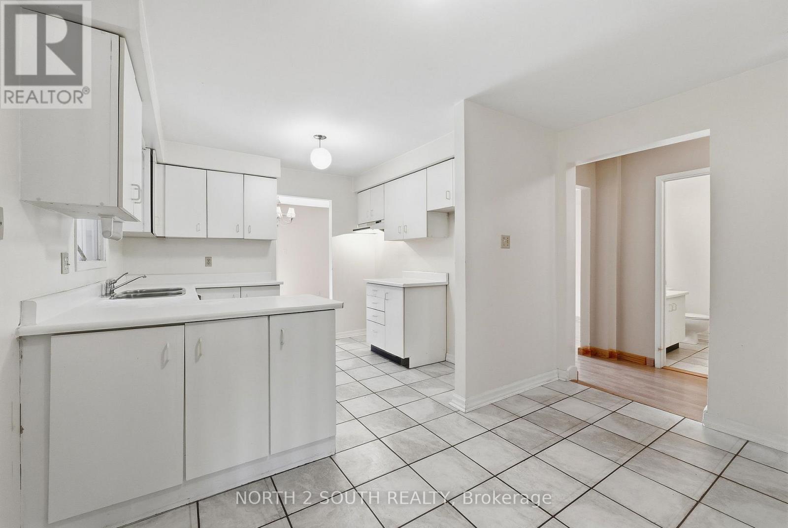 9 Millbank Court, Vaughan, Ontario  L4J 6C4 - Photo 9 - N13450188
