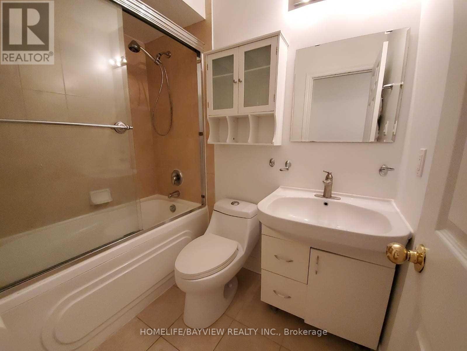18 - 215 16th Avenue, Richmond Hill, Ontario  L4C 0T9 - Photo 16 - N13450392