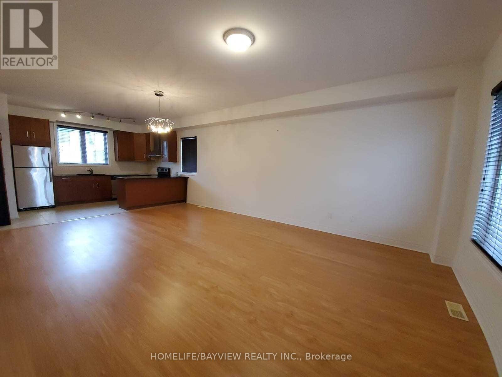 18 - 215 16th Avenue, Richmond Hill, Ontario  L4C 0T9 - Photo 3 - N13450392