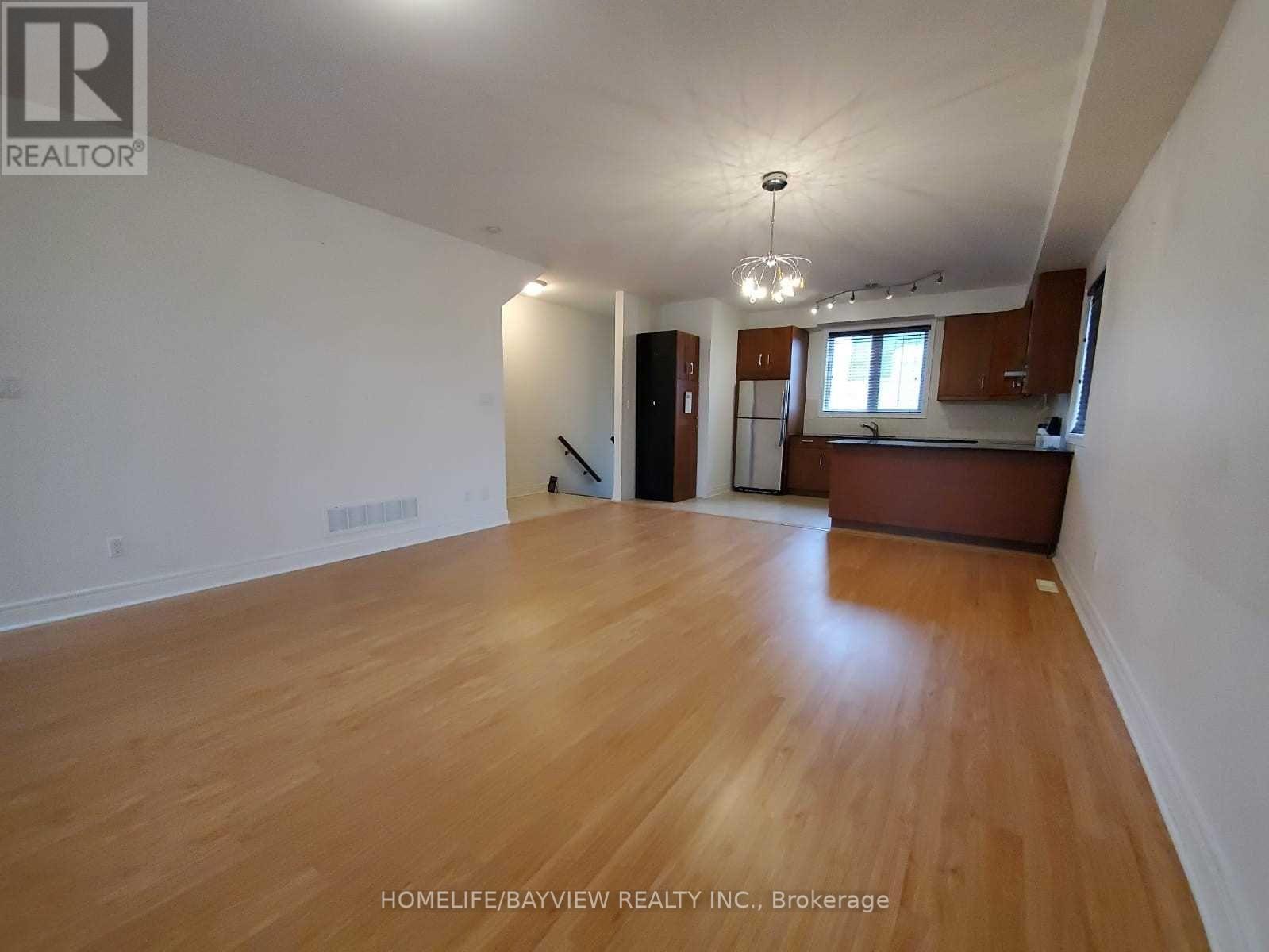 18 - 215 16th Avenue, Richmond Hill, Ontario  L4C 0T9 - Photo 4 - N13450392