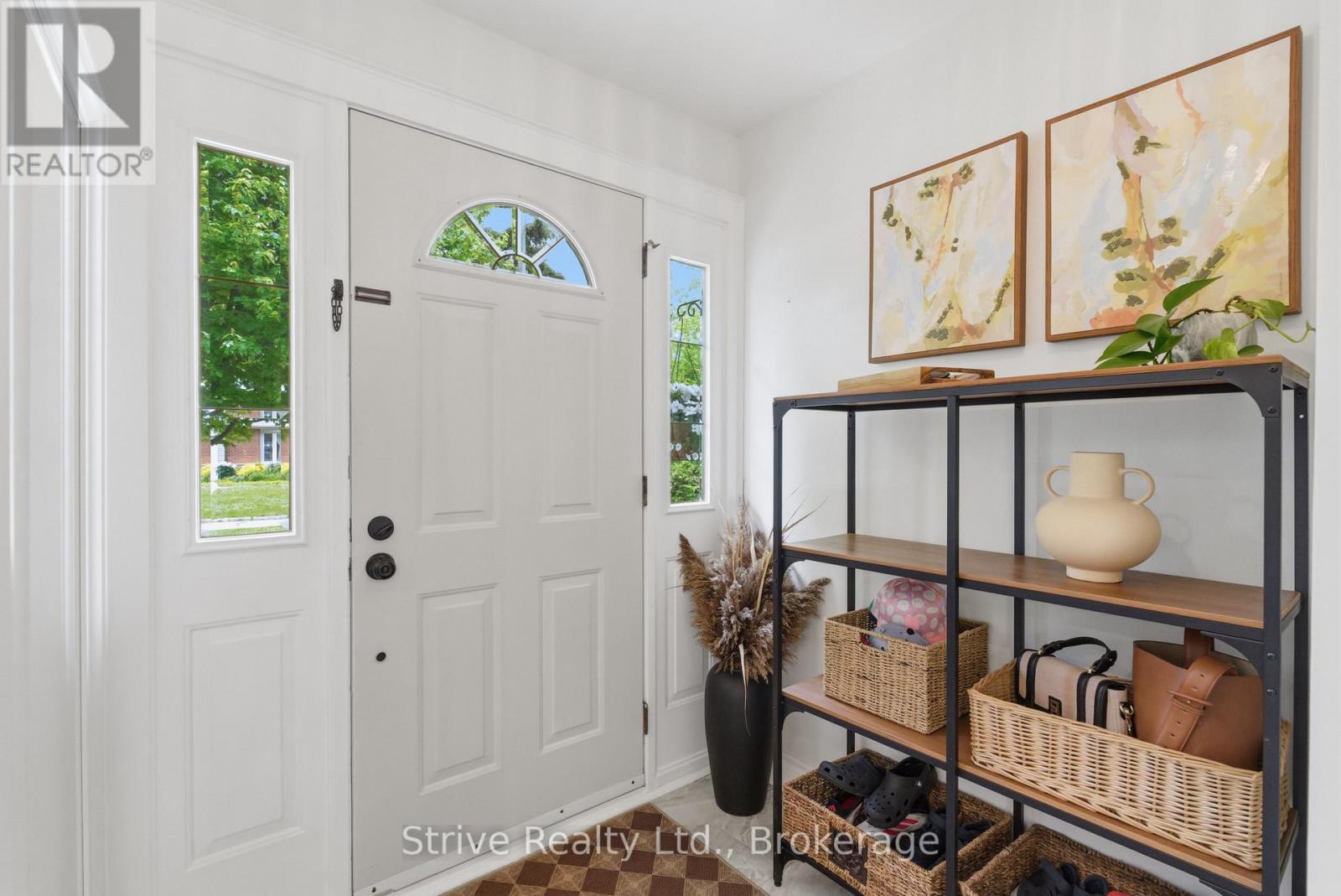 7 Albery Crescent, Ajax, Ontario  L1S 2Y2 - Photo 3 - E13450628