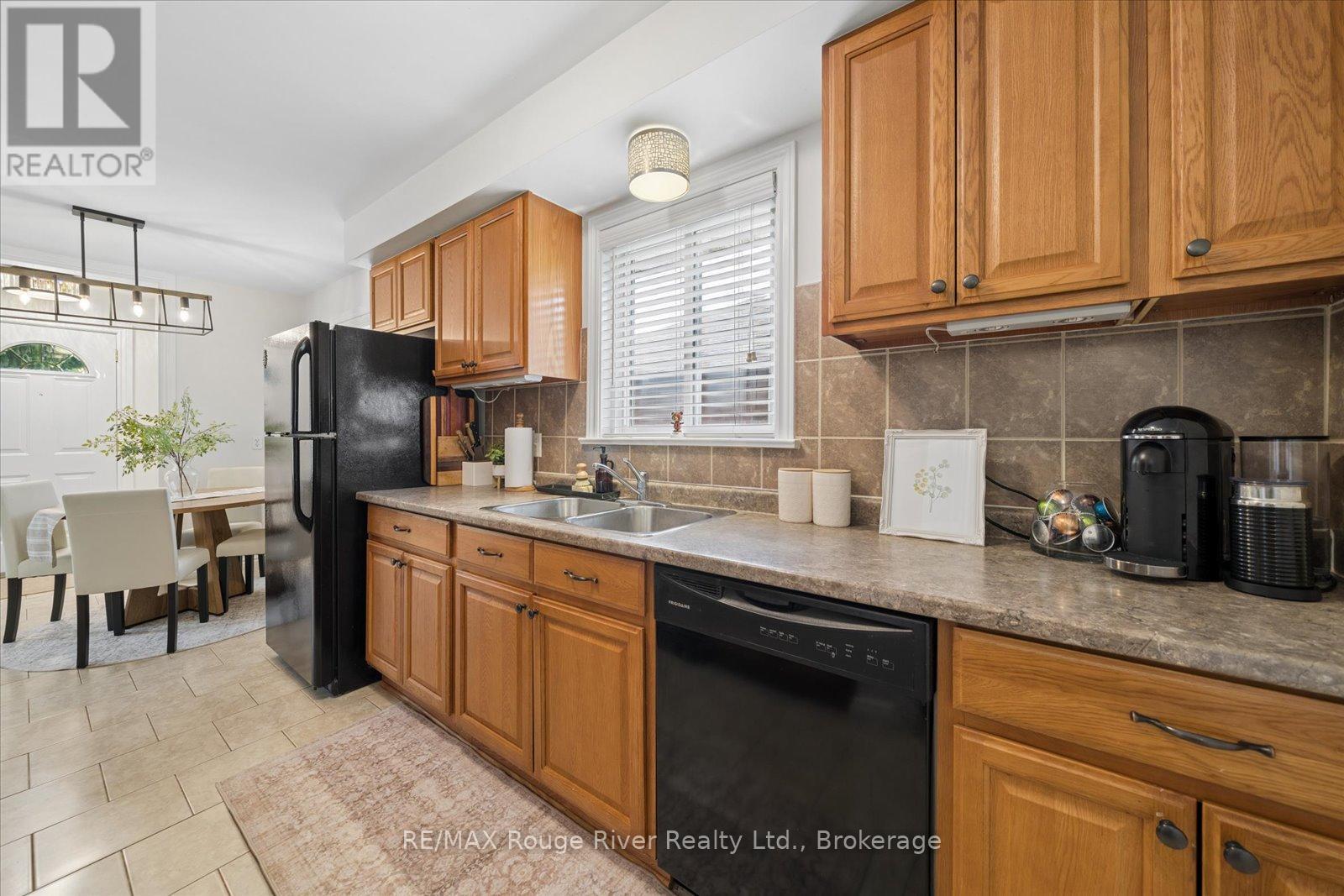 270 Windsor Street, Oshawa, Ontario  L1H 6G6 - Photo 13 - E13450682