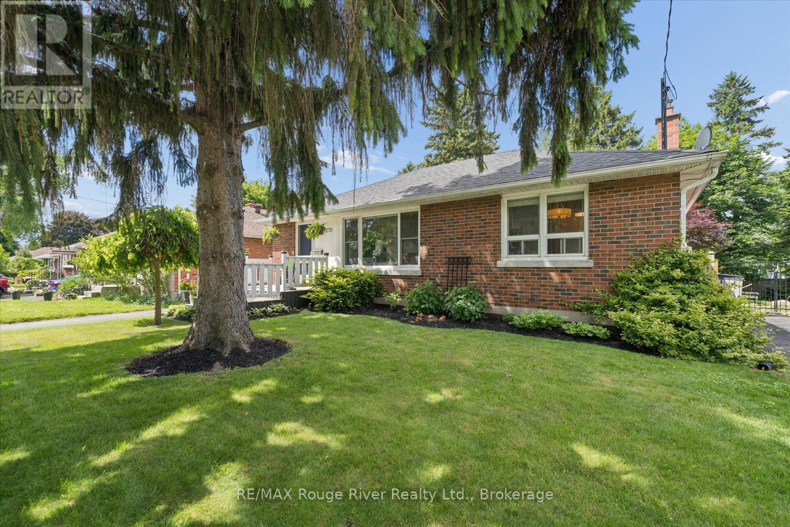 270 Windsor Street, Oshawa, Ontario  L1H 6G6 - Photo 3 - E13450682