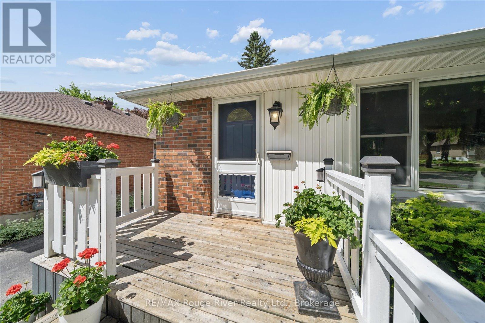 270 Windsor Street, Oshawa, Ontario  L1H 6G6 - Photo 5 - E13450682