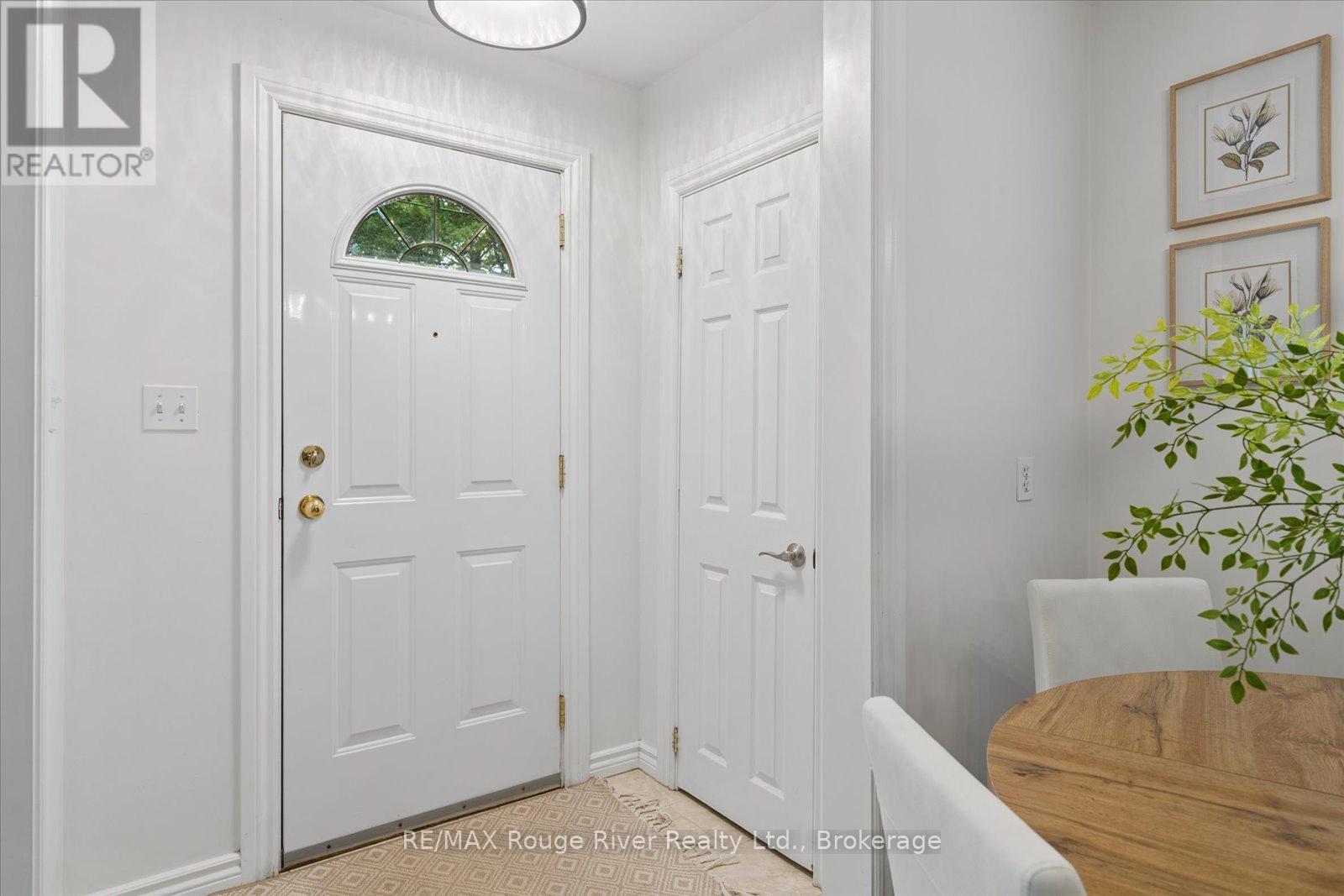270 Windsor Street, Oshawa, Ontario  L1H 6G6 - Photo 6 - E13450682