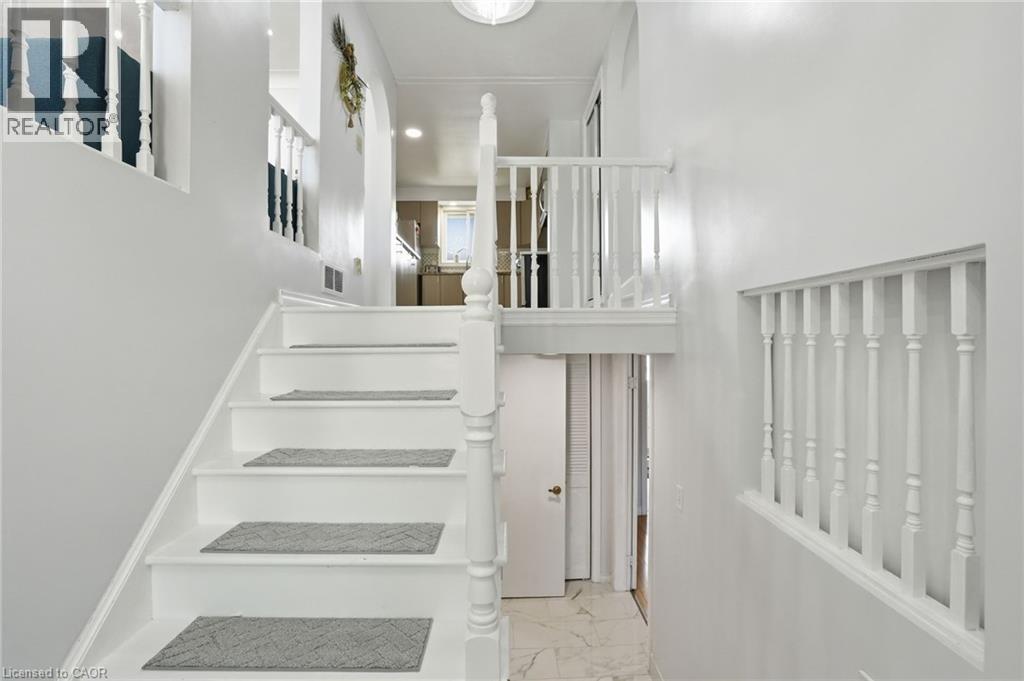 85 Summerlea Drive, Hamilton, Ontario  L8T 4X9 - Photo 6 - 40823049